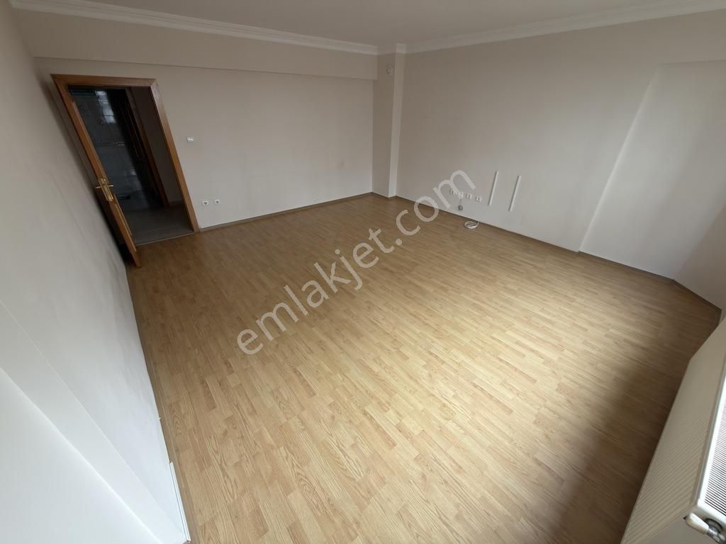 Üsküdar Çamlıca Ekşioğlu Sitesinde Kiralık 3+1 Daire - Görsel 12