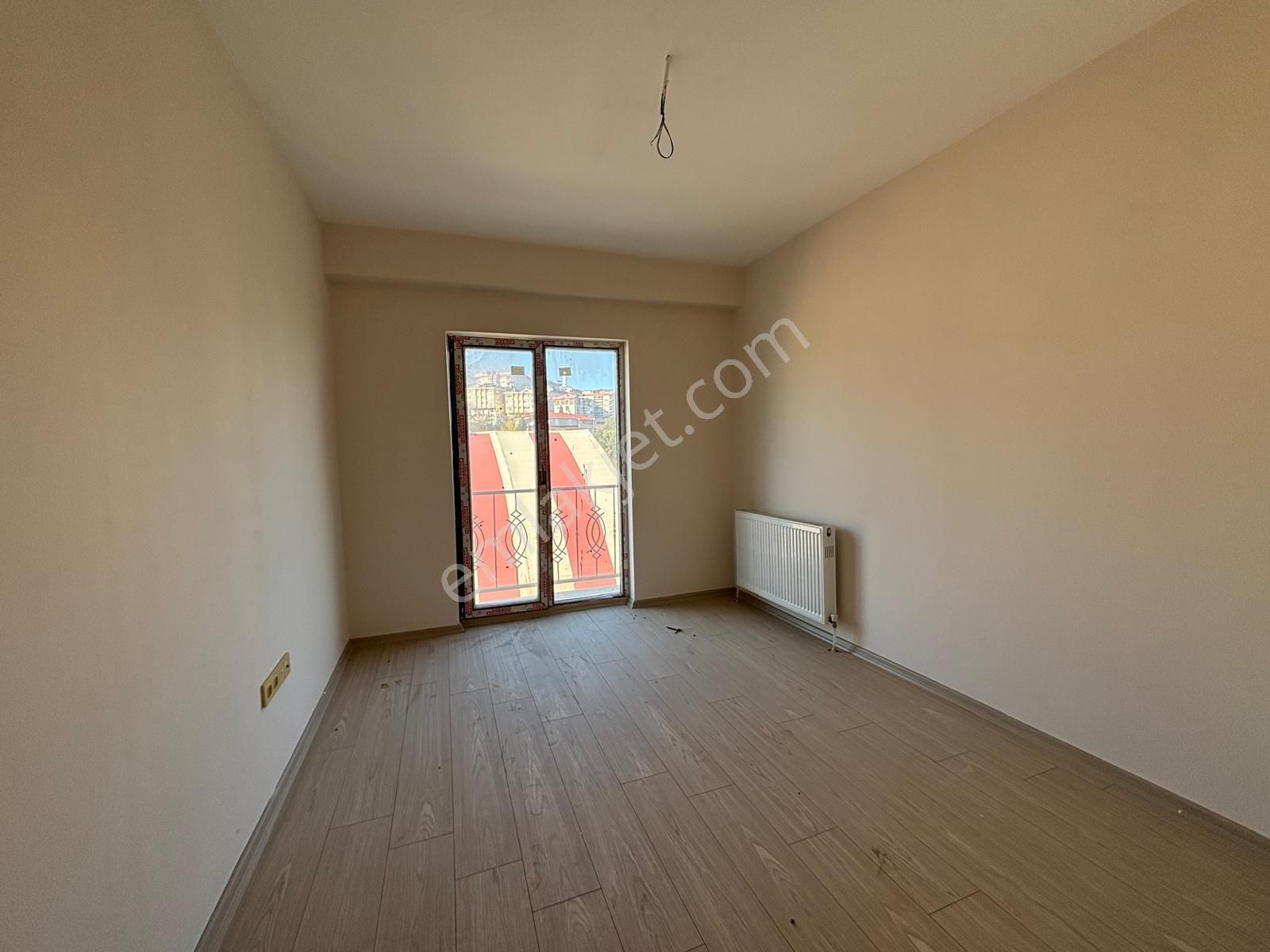 Mak Gayrimenkul'den Pendik Yayalar Metro Yanı 2+1 Sıfır Daire - Görsel 6