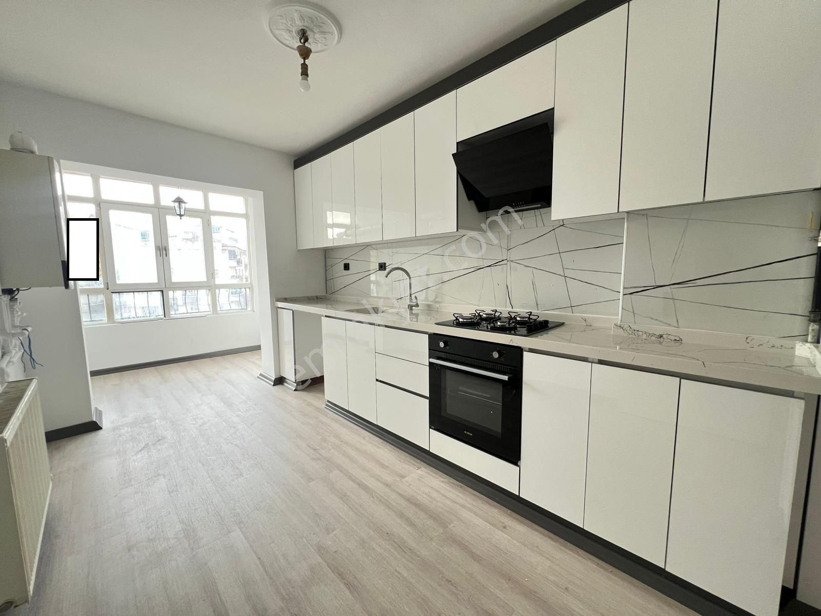 Engin Emlak'tan G-d Cephe Masrafsız Kiler'li 3+1 Daire