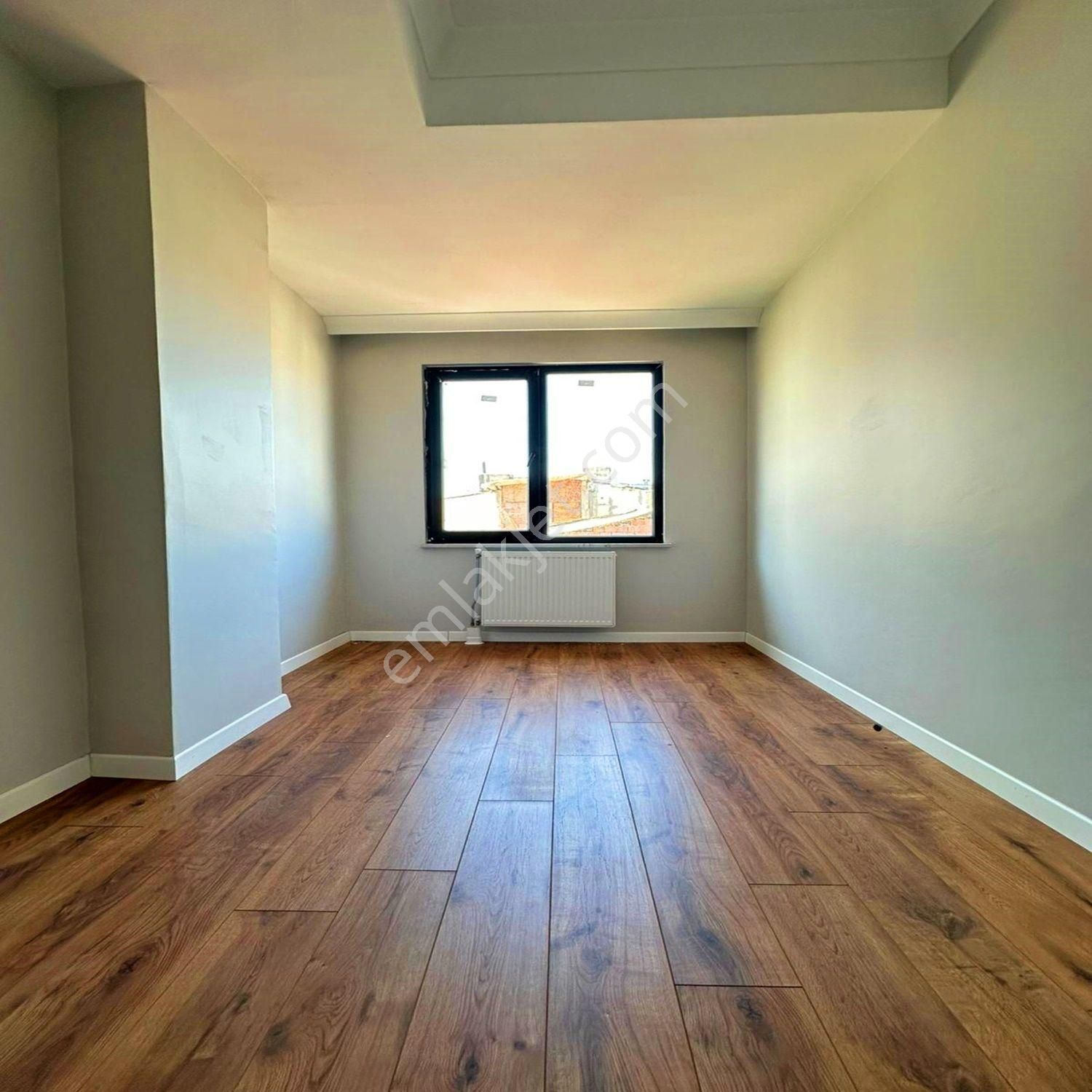 Beylikdüzü Yakuplu'da 5+2 195m2 Ön Cephe Dubleks Daire Fırsatı - Görsel 16