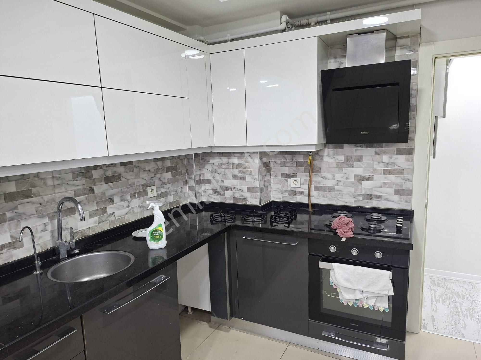 Güneş'ten Şirinyer Pazar Yeri Karşısı 3+1 125m Asansör 4.kat - Görsel 3