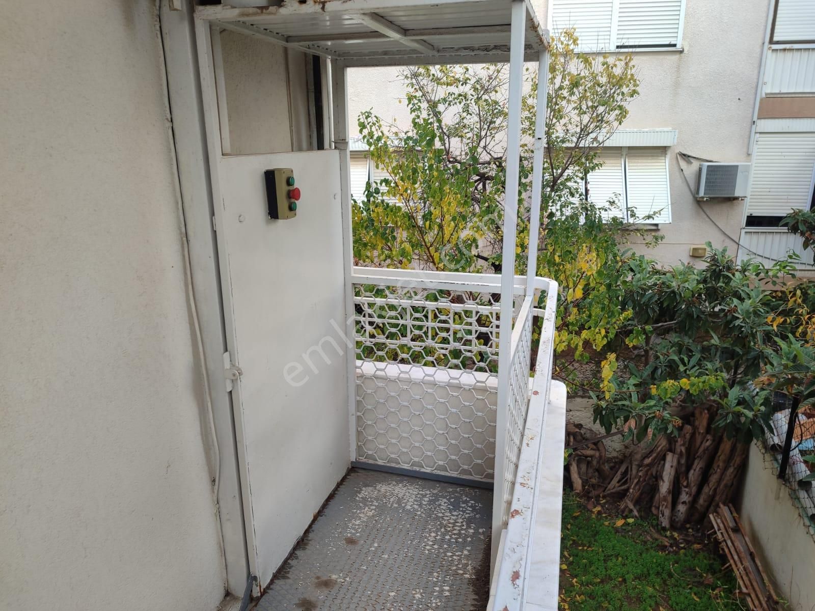 Onur Mh. Köşe Konumda Engelli Asansörlü Otoparklı 3+1 Ara Kat Daire - Görsel 7