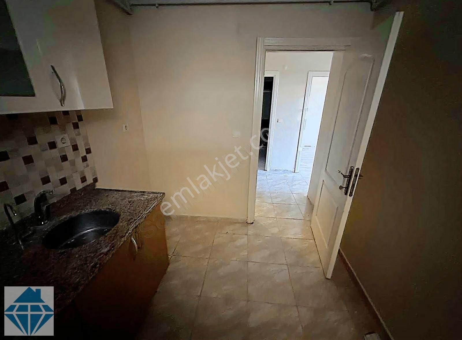 Kağıthane Merkez Mh. Satılık Krediye Uygun 1+1 Daire 60 M2 - Görsel 3