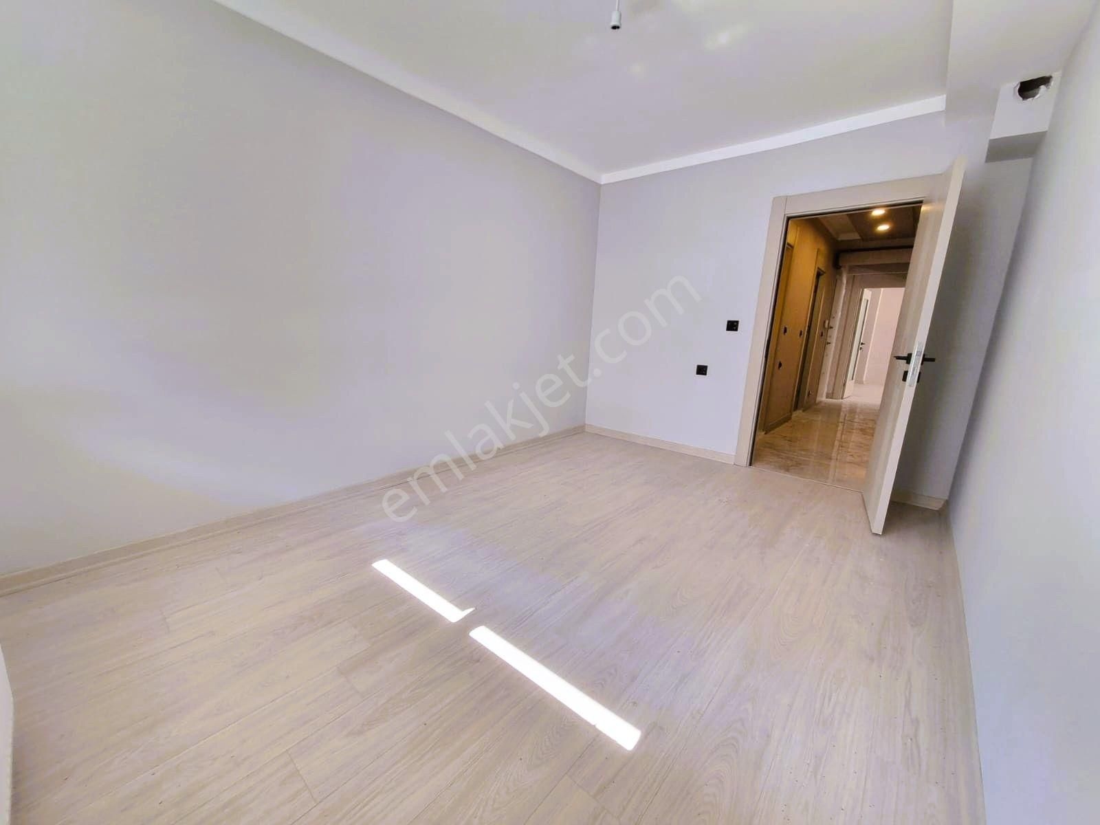 Sincan Yenikentte Lüx Yapılı Ön Cephe İskanlı Kiralık2+1 Daire - Görsel 8