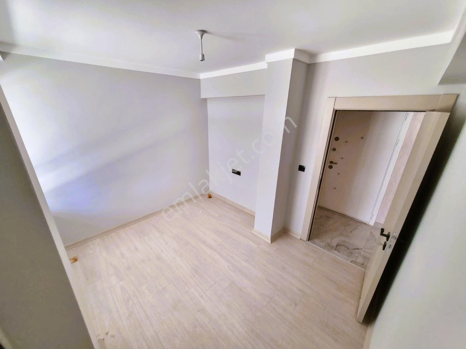 Sincan Yenikentte Lüx Yapılı Ön Cephe İskanlı Kiralık2+1 Daire - Görsel 18