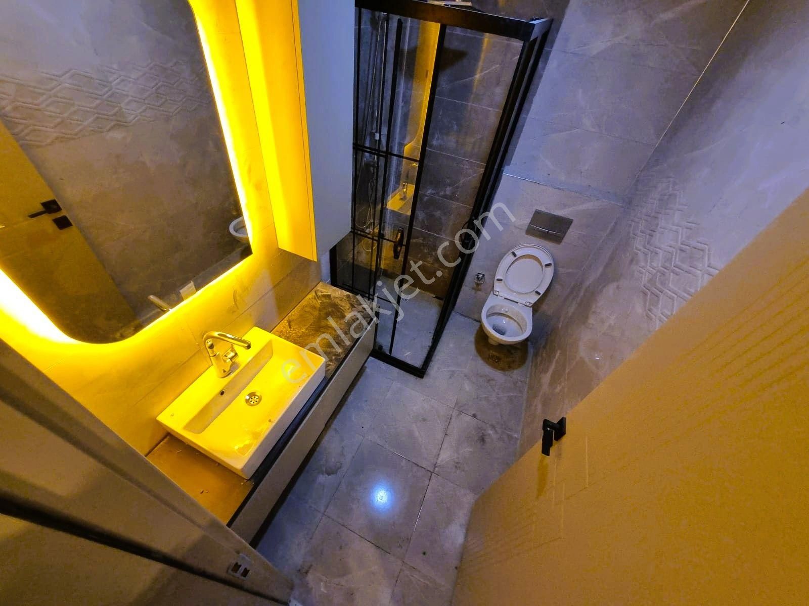 Sincan Yenikentte Lüx Yapılı Ön Cephe İskanlı Kiralık2+1 Daire - Görsel 17