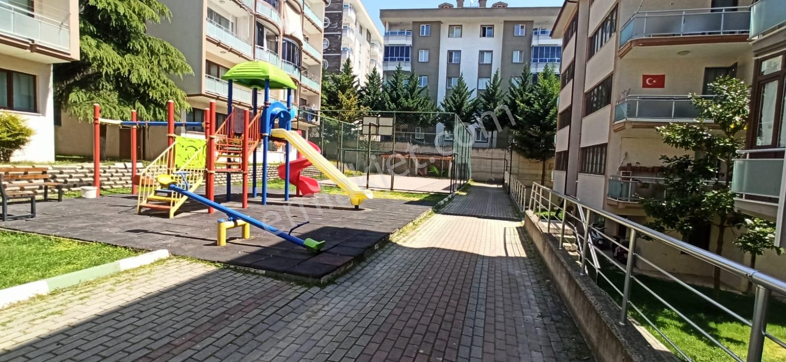 İnegöl Alanyurt Yeni Mahalle Sitede 3+1 Kiralık Daire - Görsel 2