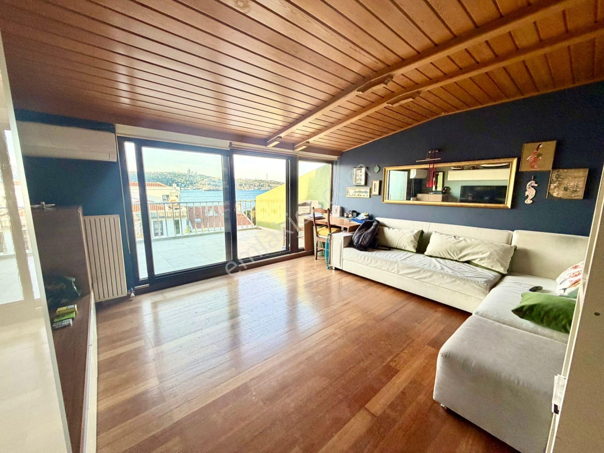 Beylerbeyi Sahil 'de Eşyalı 1+1 Kiralık Yol Yalısı Dairesi - Görsel 3