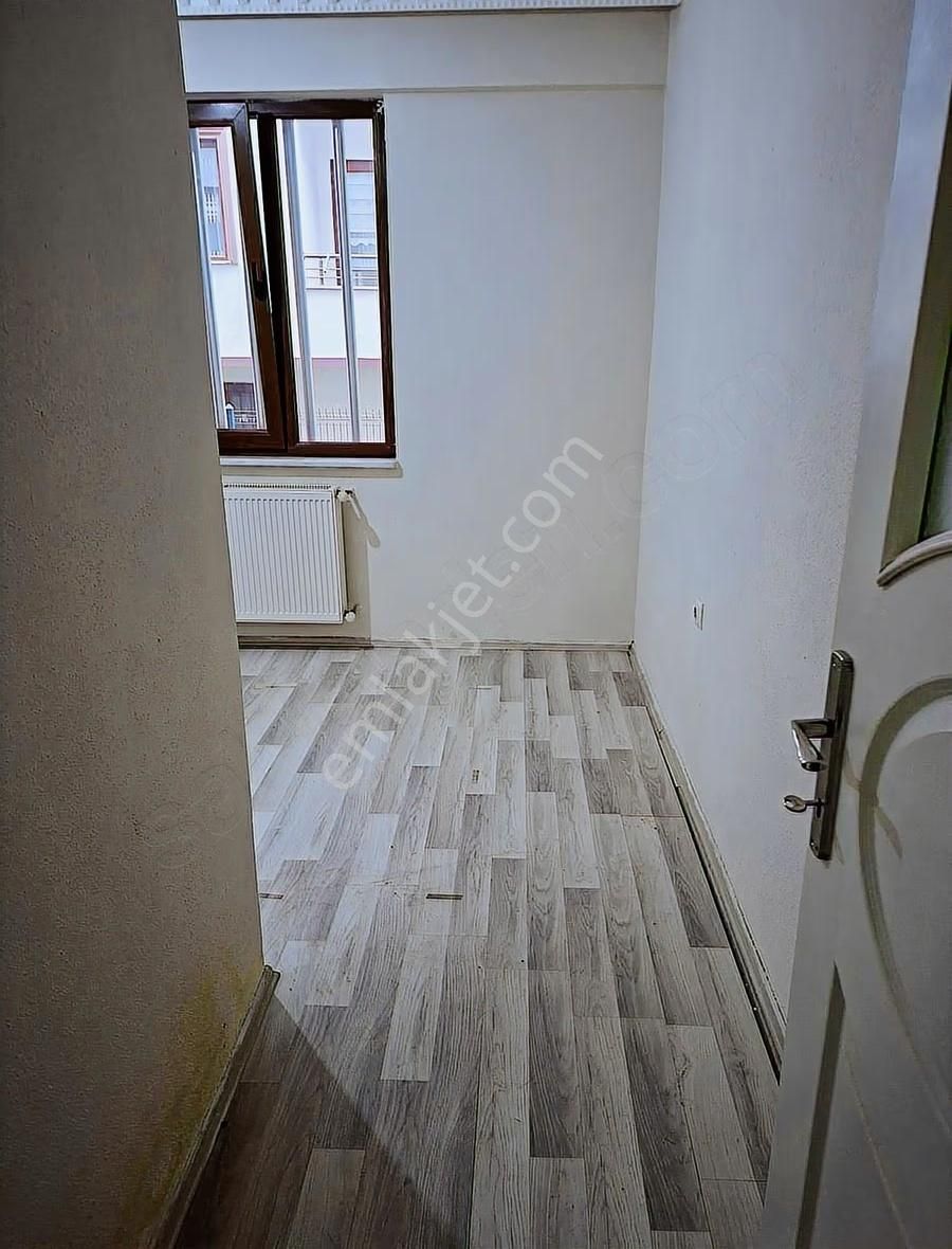 Zafer Mahallesi Geniş Yeni Merkezi Kiralık Daire -artvin Emlak- - Görsel 18