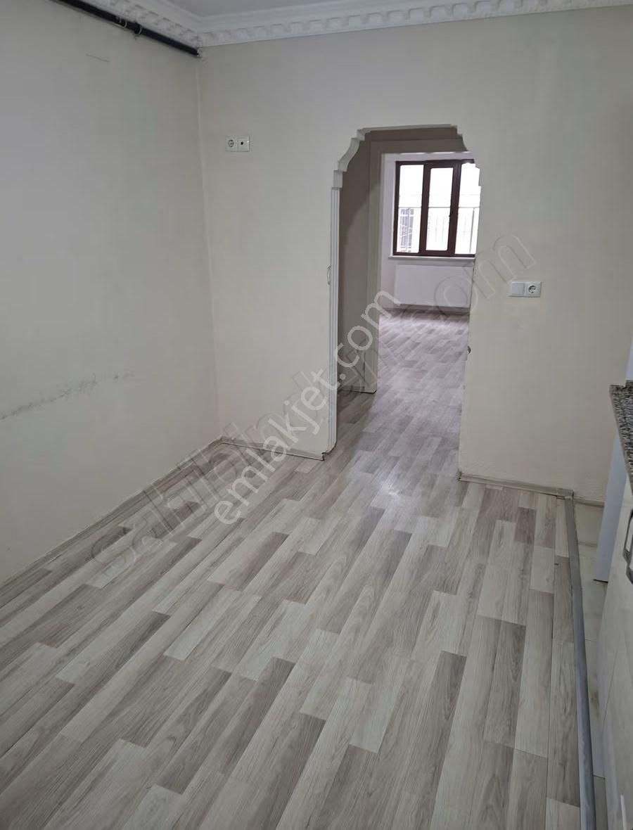 Zafer Mahallesi Geniş Yeni Merkezi Kiralık Daire -artvin Emlak- - Görsel 11