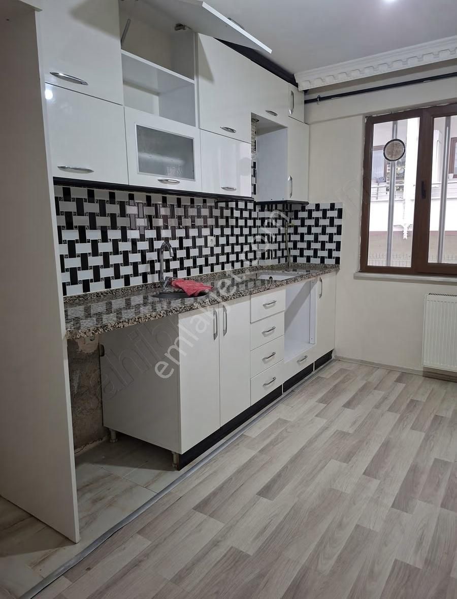 Zafer Mahallesi Geniş Yeni Merkezi Kiralık Daire -artvin Emlak- - Görsel 22