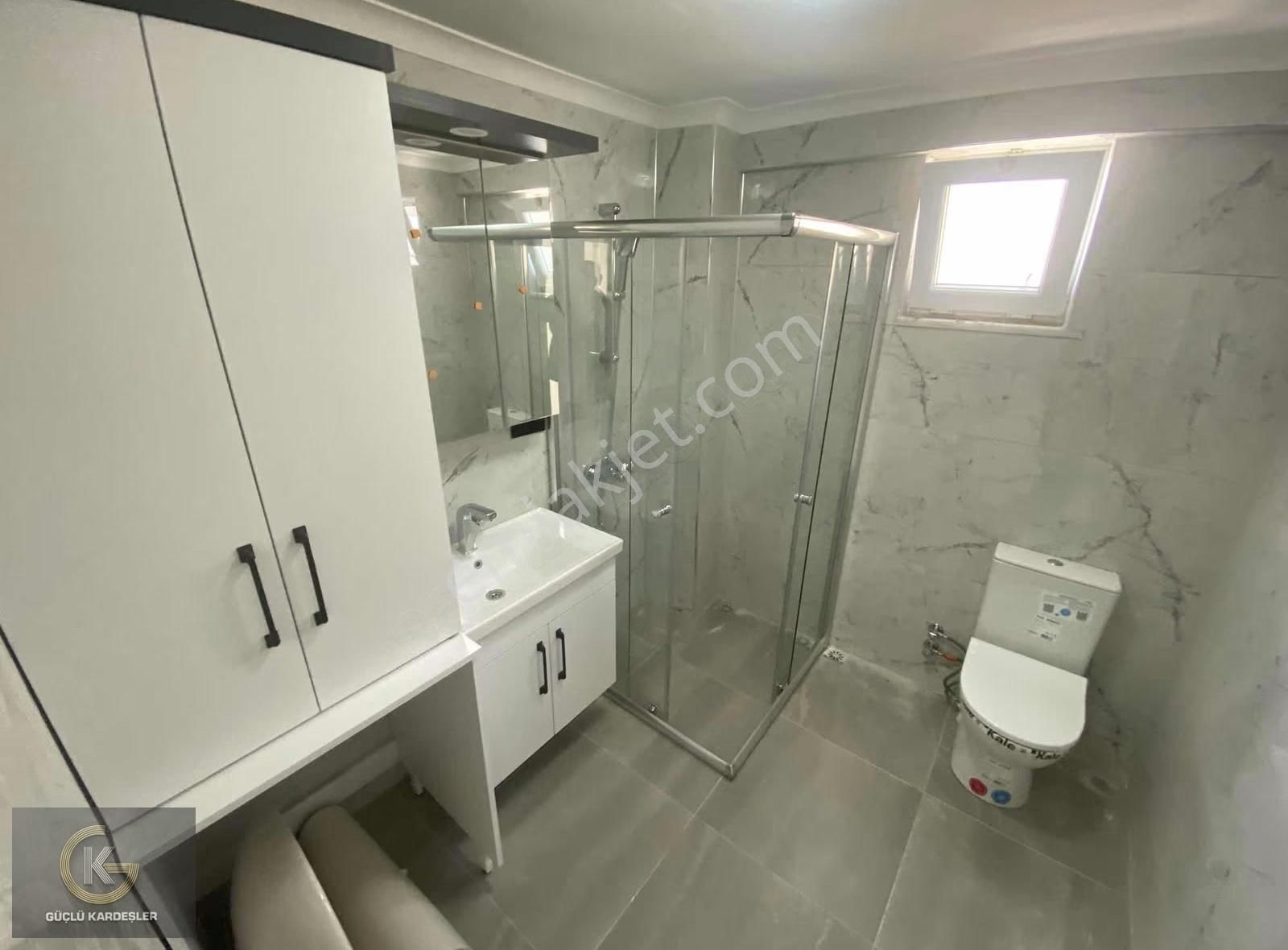 Güçlü Kardeşler Denize 100 Metre Manzaralı Yenilenmiş 2+1 Daire - Görsel 4