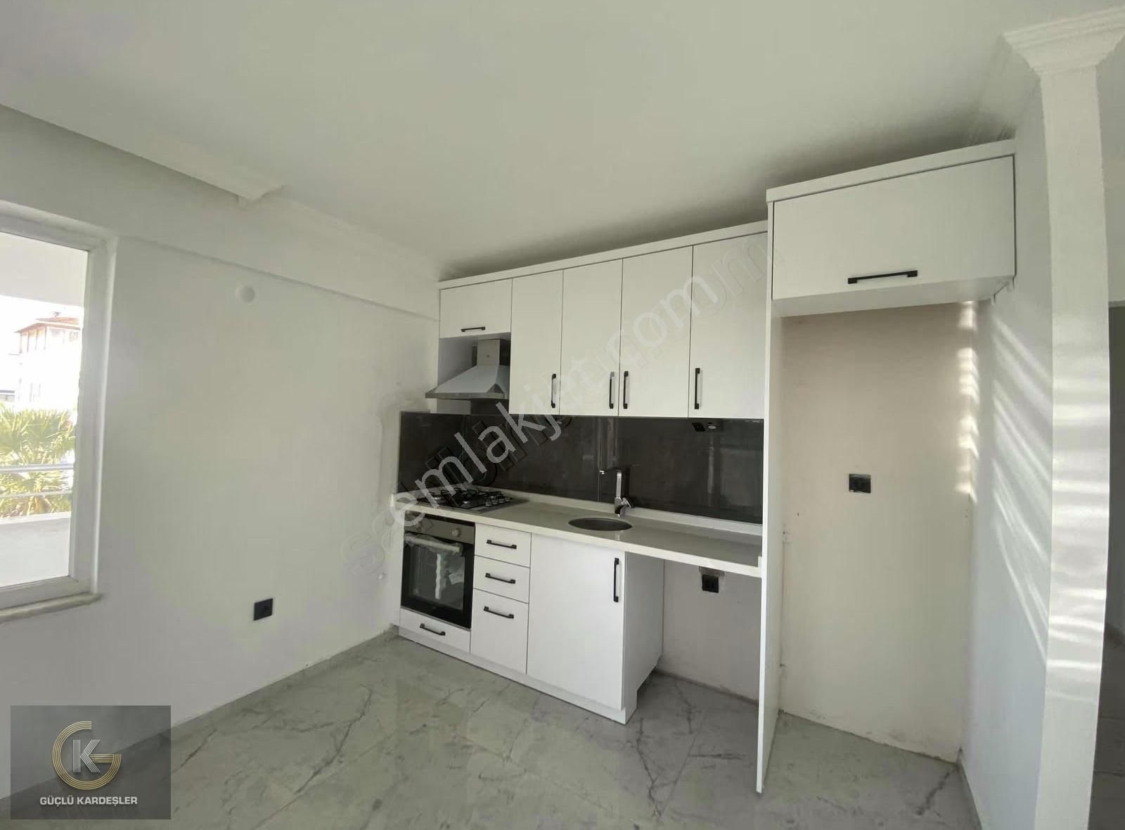 Güçlü Kardeşler Denize 100 Metre Manzaralı Yenilenmiş 2+1 Daire - Görsel 7