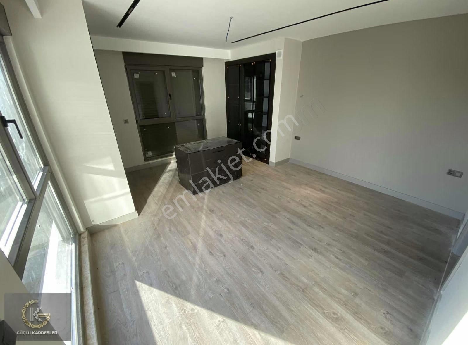 Güçlü Kardeşler Küçükkuyuda Özel Mimari Havuzlu Lüks Villalar - Görsel 10