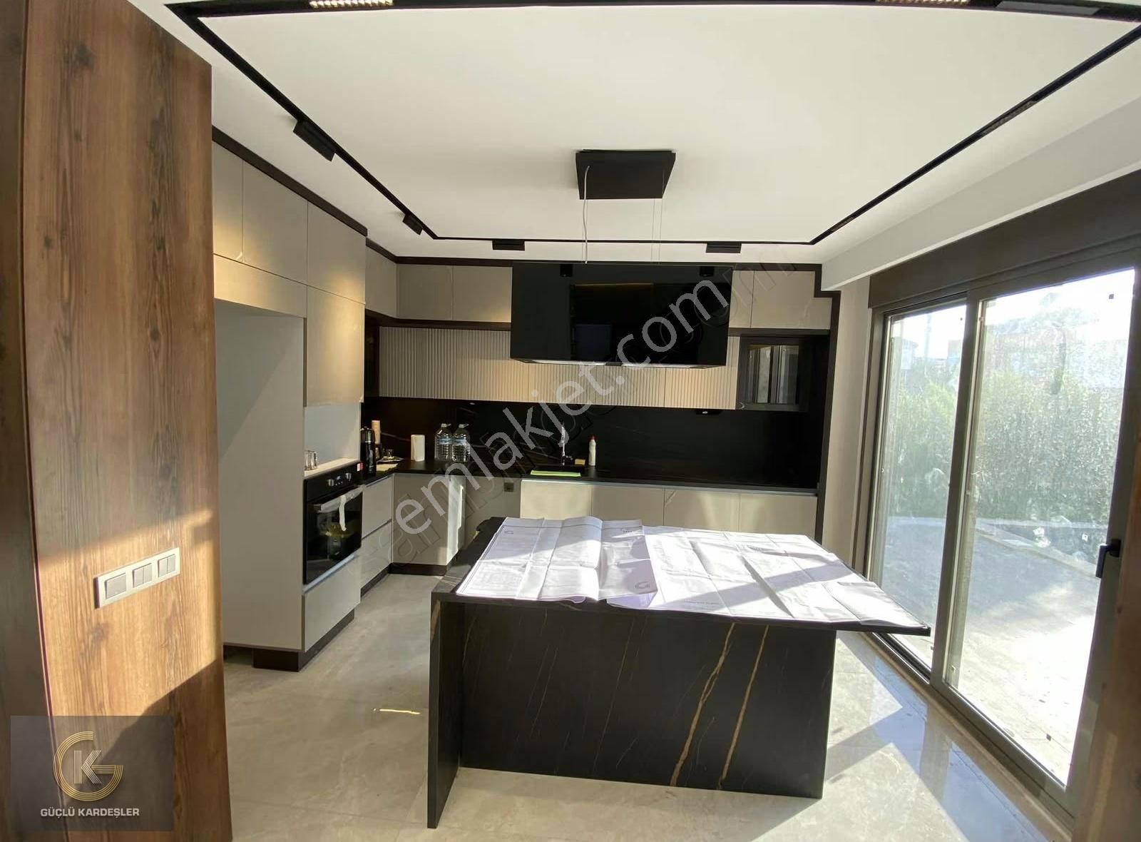 Güçlü Kardeşler Küçükkuyuda Özel Mimari Havuzlu Lüks Villalar - Görsel 16