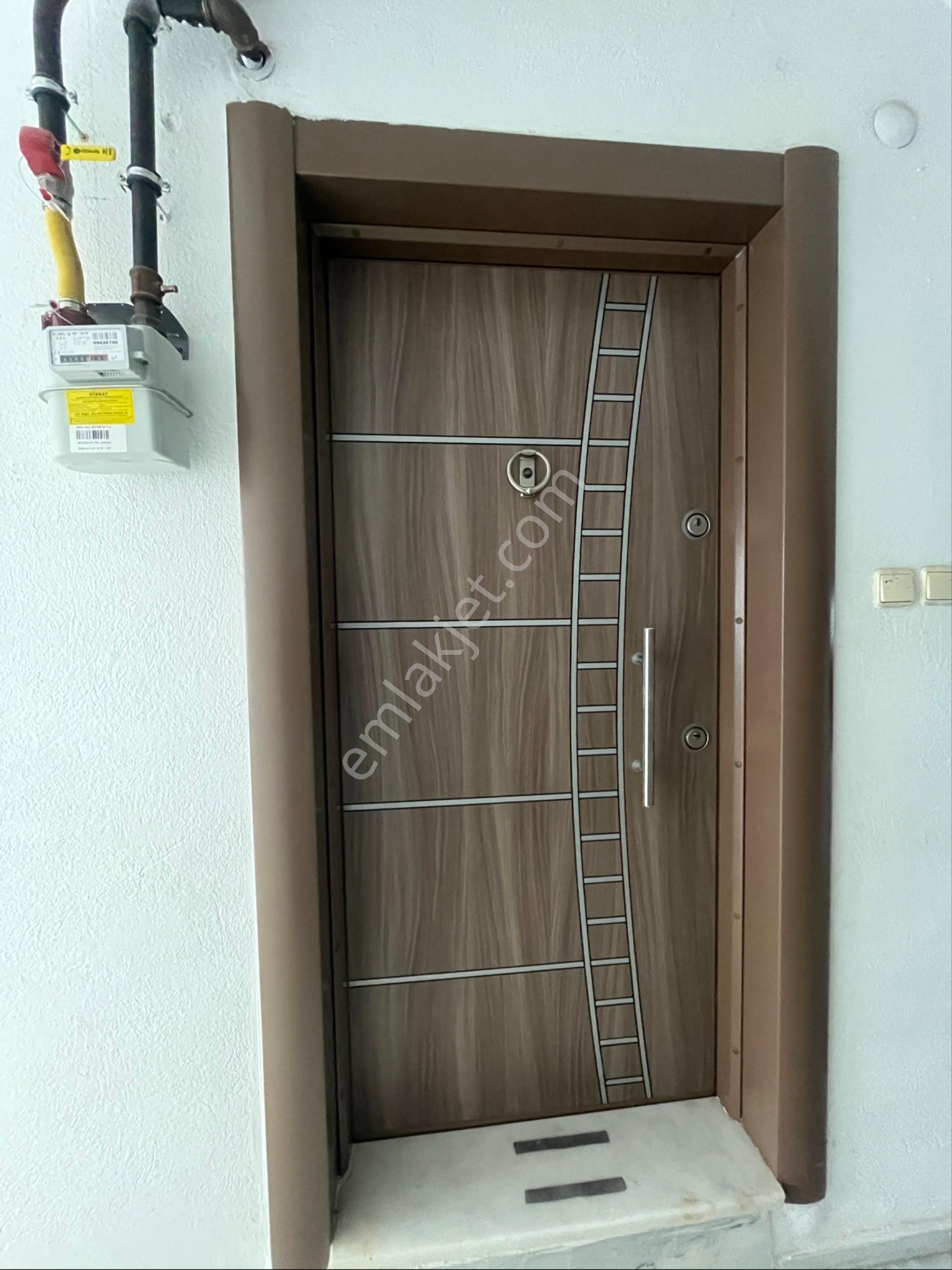 Bahçe Kullanım Avantajlı Tuzcumurat'ta Eşyalı 2+1 Kiralık Daire - Görsel 2