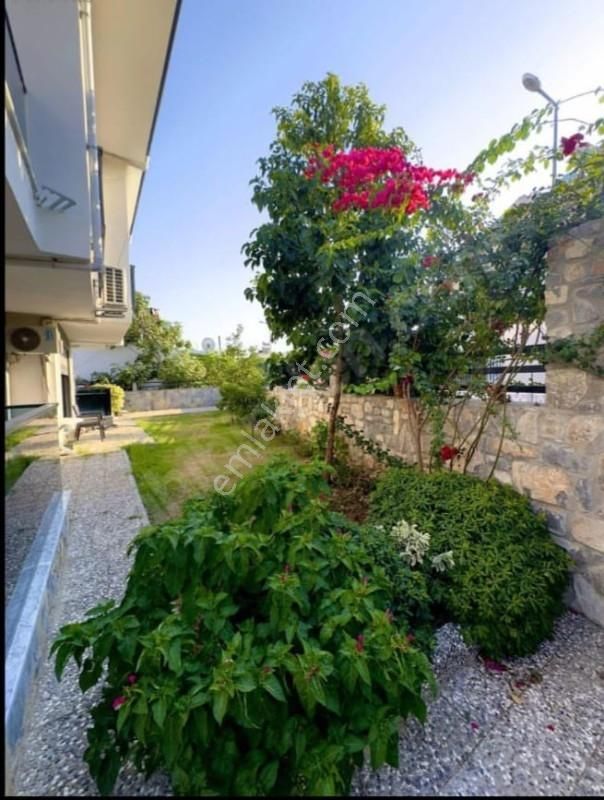 Stoptan Foça *kapalı Mutfak Geniş* 2+1 Çatı Dubleks Daire - Görsel 13