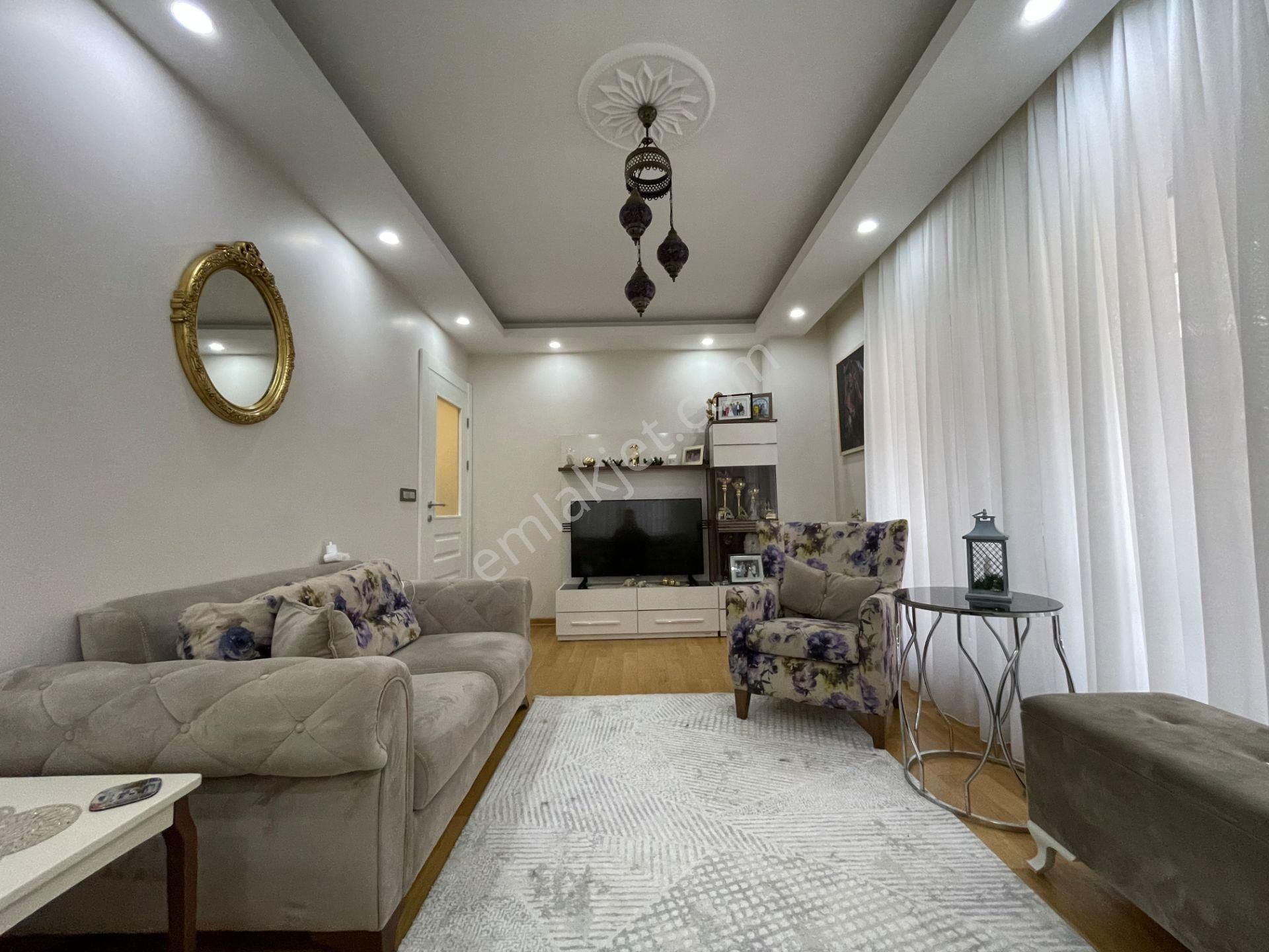 İstanbul House'dan Bahçelievler Merkez'de Site İçi 2+1 Daire - Görsel 5