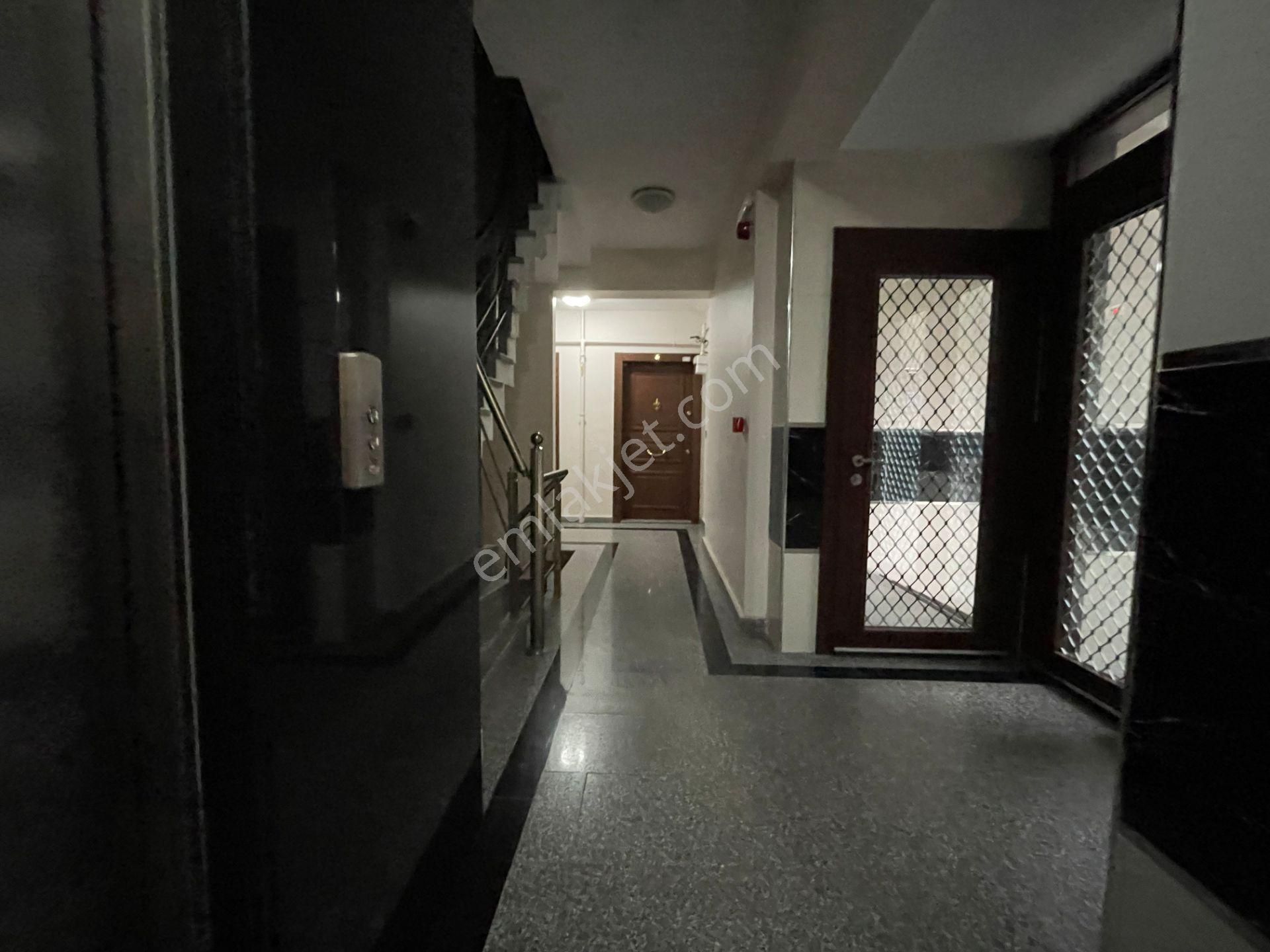 İstanbul House'dan Bahçelievler Merkez'de Site İçi 2+1 Daire - Görsel 20