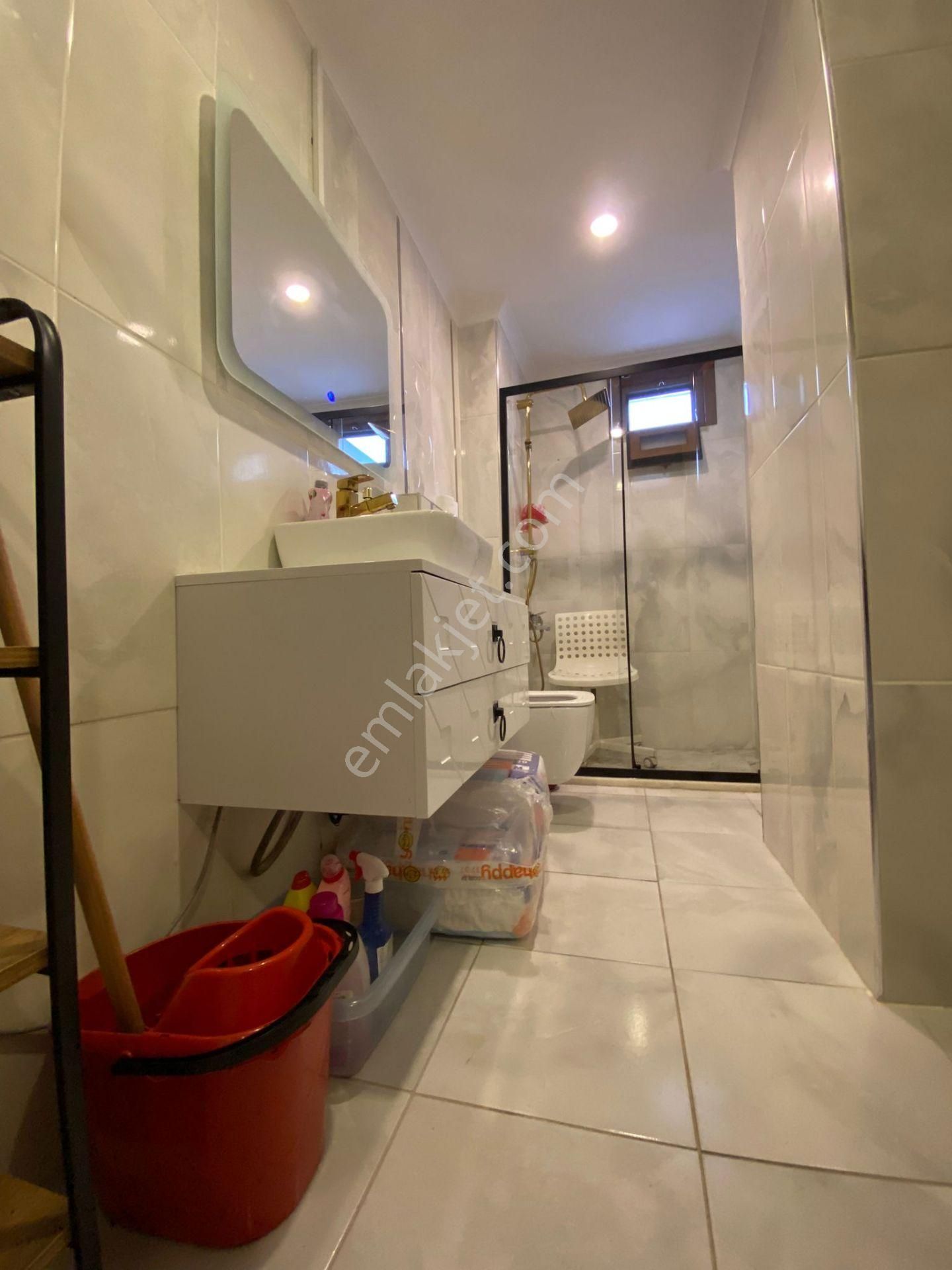 Altıntepede 5 Yıllık Binada Minibüse 1 Dk Geniş M2 3+1 - Görsel 34