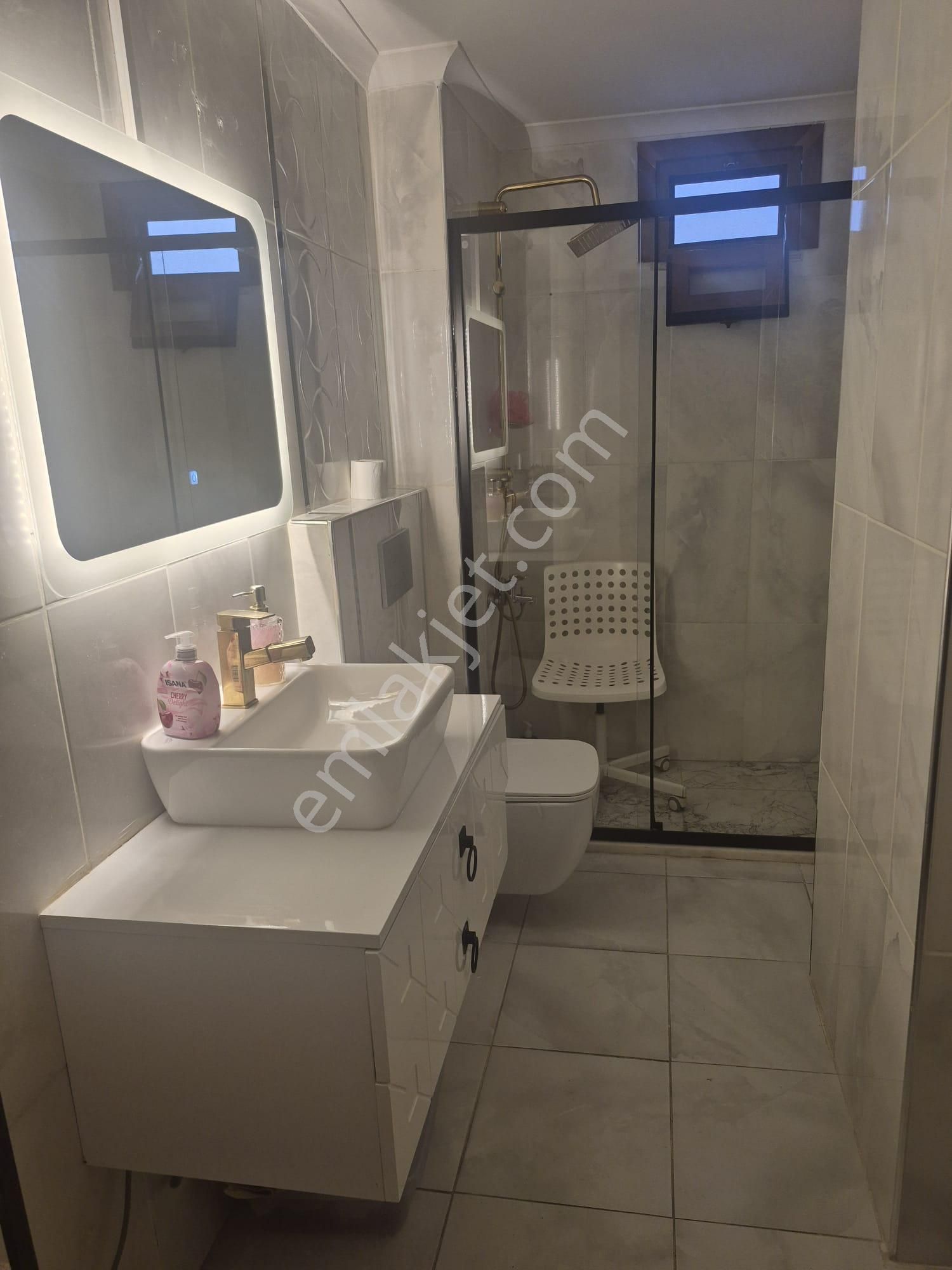 Altıntepede 5 Yıllık Binada Minibüse 1 Dk Geniş M2 3+1 - Görsel 28