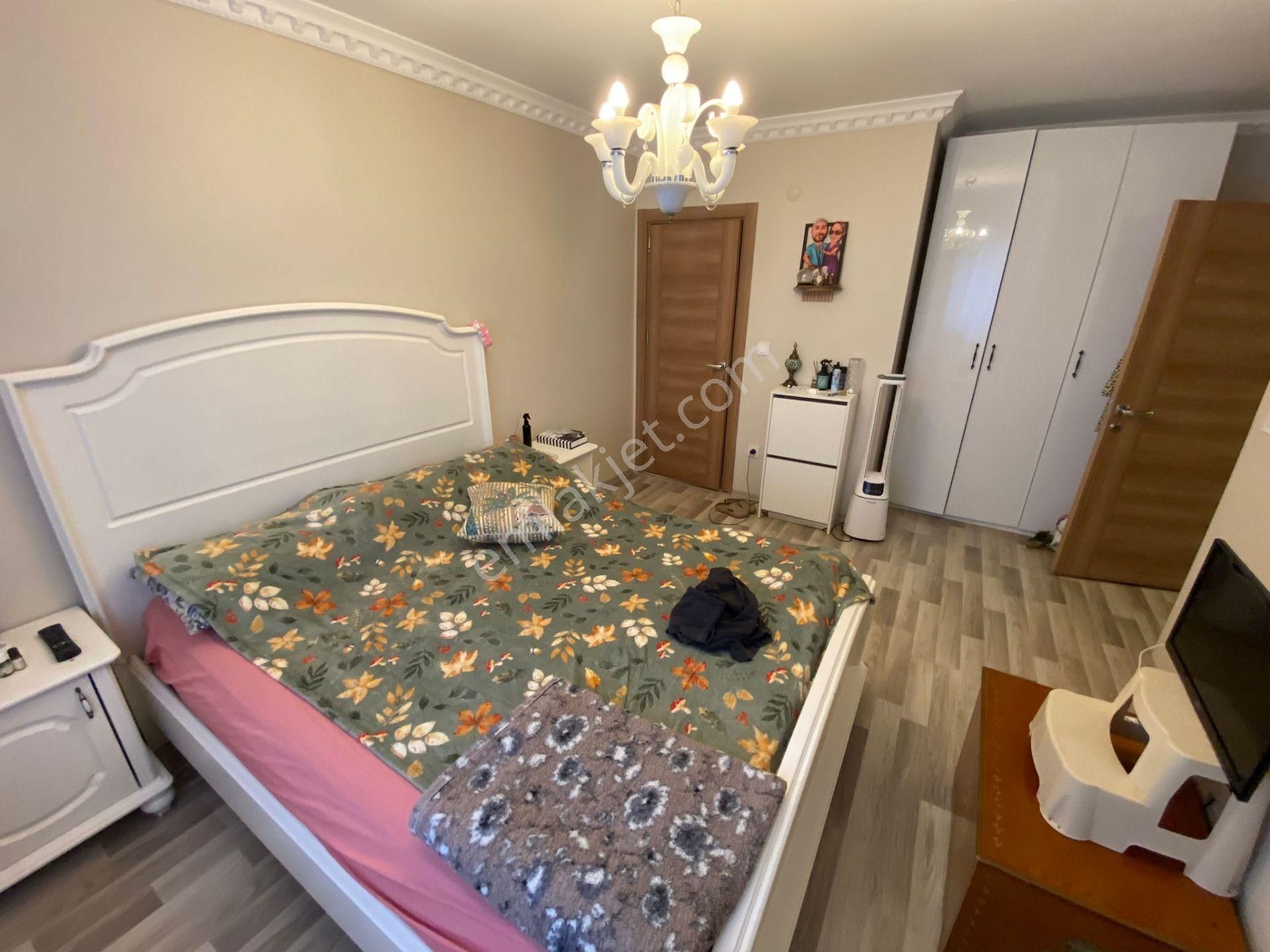 Altıntepede 5 Yıllık Binada Minibüse 1 Dk Geniş M2 3+1 - Görsel 15