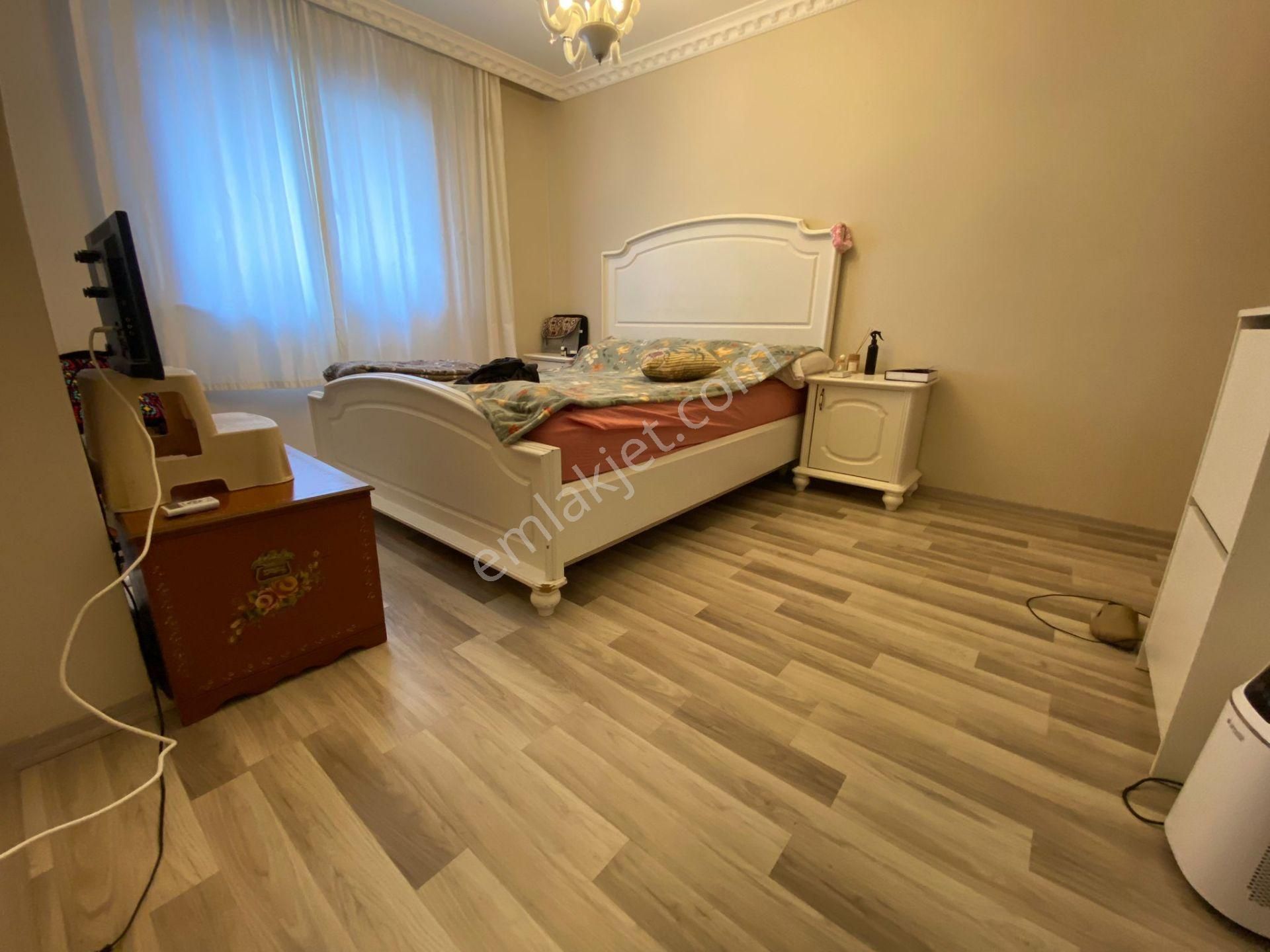 Altıntepede 5 Yıllık Binada Minibüse 1 Dk Geniş M2 3+1 - Görsel 13