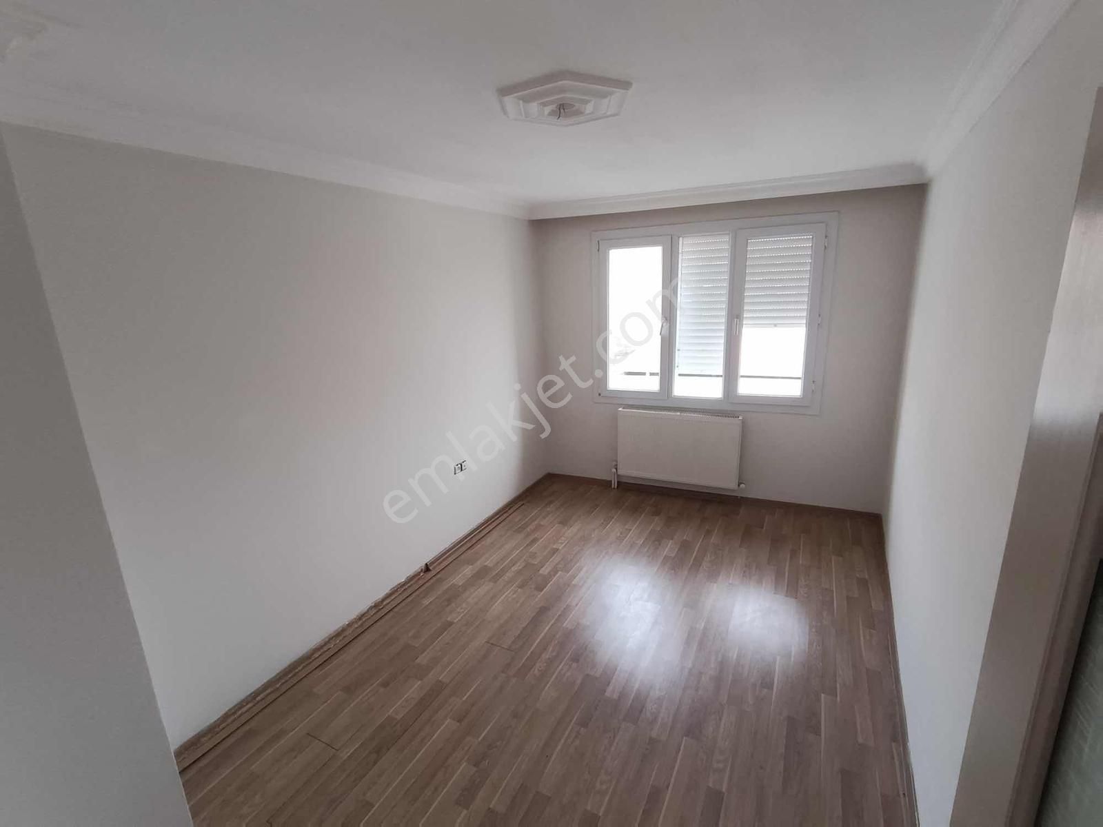 Namlıdan Kadın Doğum Hastanesi Karşısı Doğalgazlı 2+1 Daire