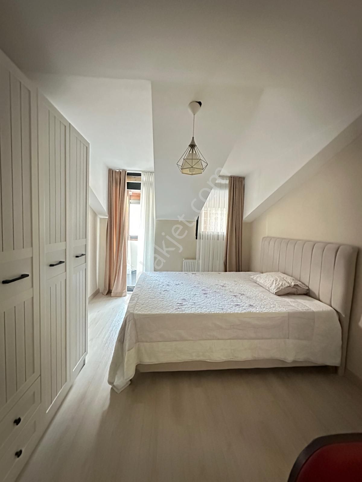 Güzelyurt Mahallesi Site İçi 3+1 Kiralık Full Eşyalı Lüks Daire - Görsel 6