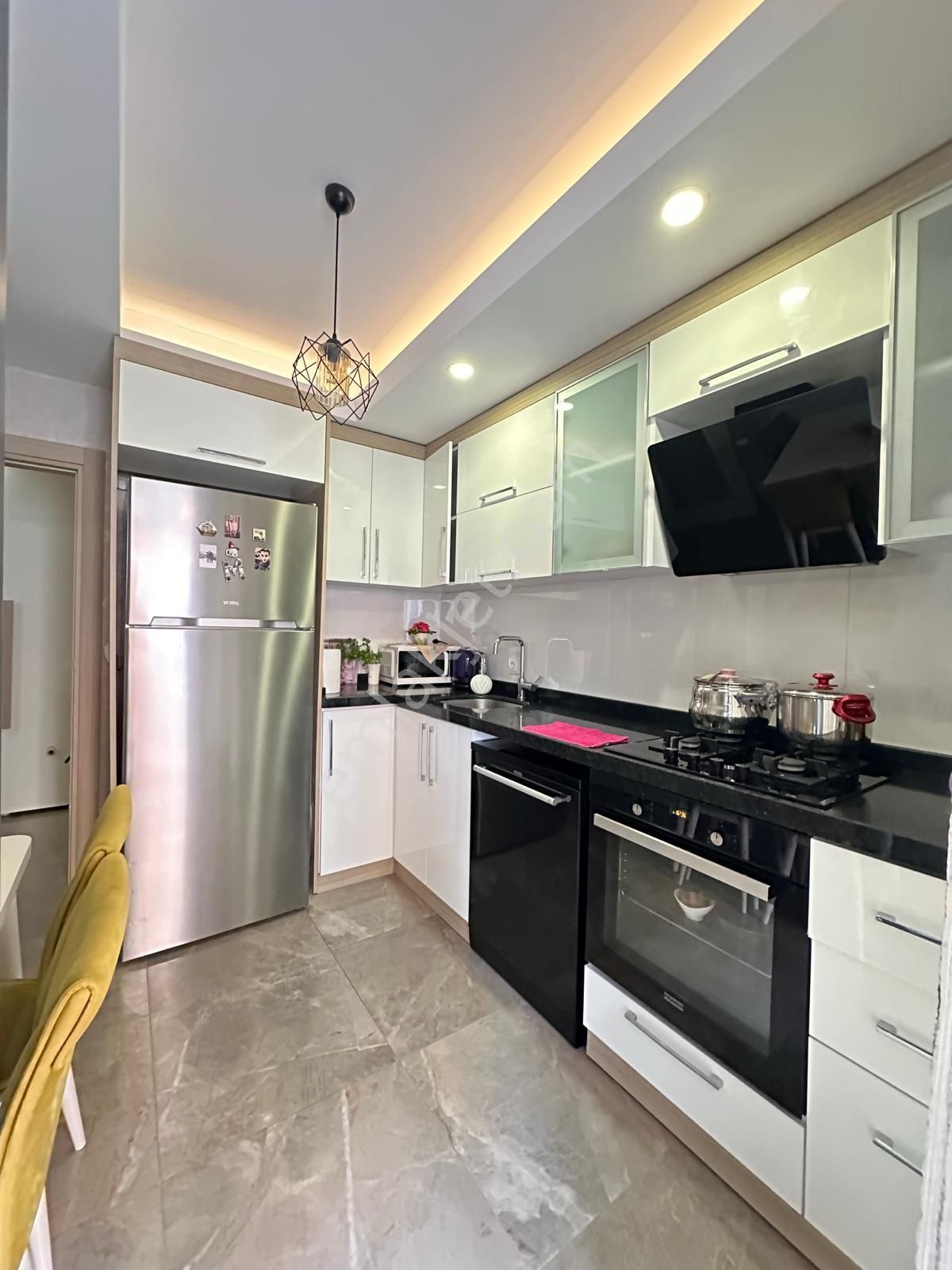 Güzelyurt Mahallesi Site İçi 3+1 Kiralık Full Eşyalı Lüks Daire - Görsel 15