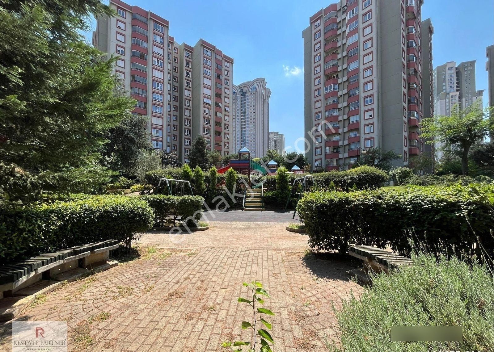 Ataşehir Mercan Sitesi 1+1 Eşyalı Kiralık Daire Balkonlu - Görsel 20