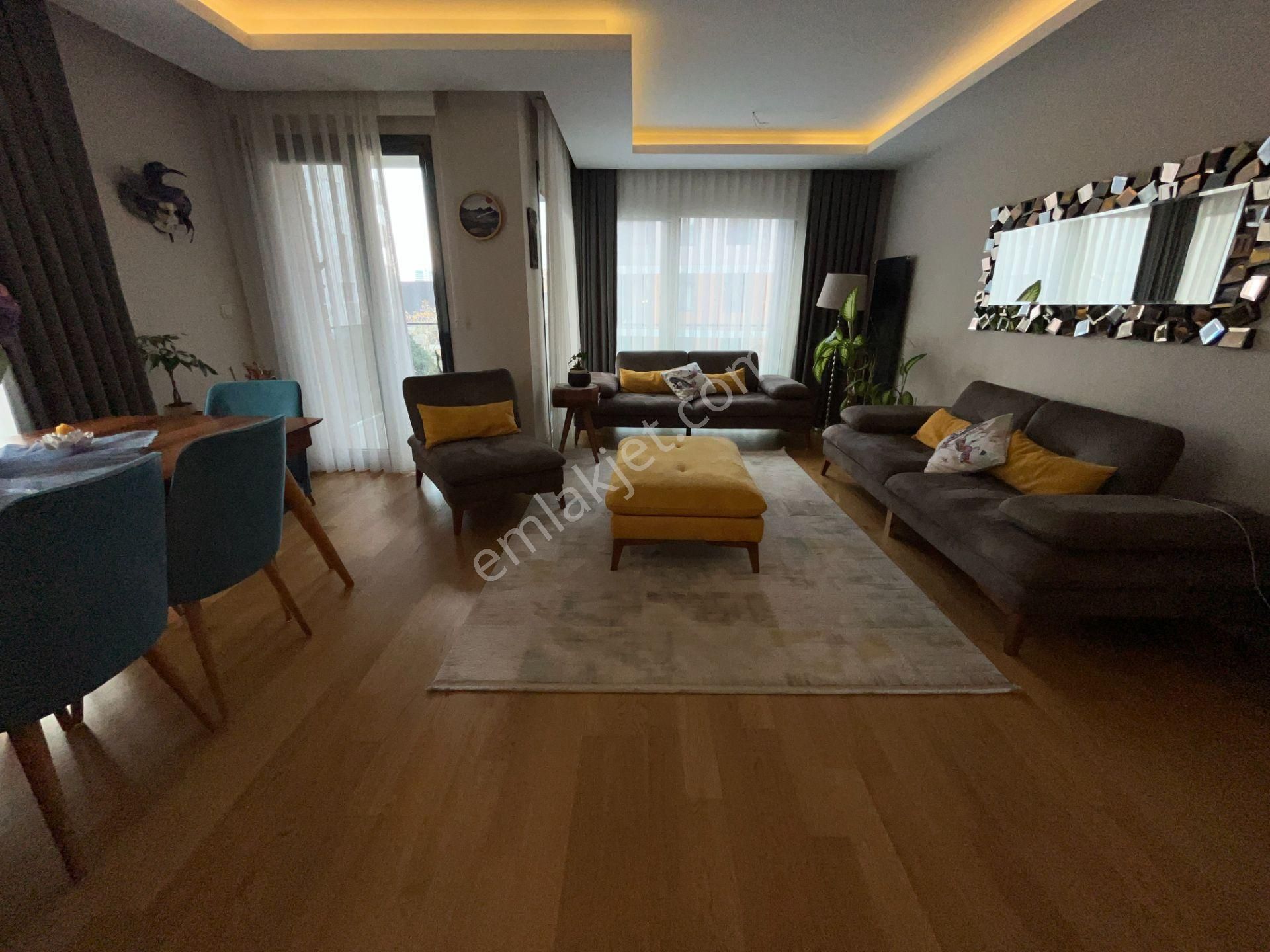 Acıbademin İncisi Koşuyolu Konaklarında Arakat Satılık 3+1 Daire - Görsel 9