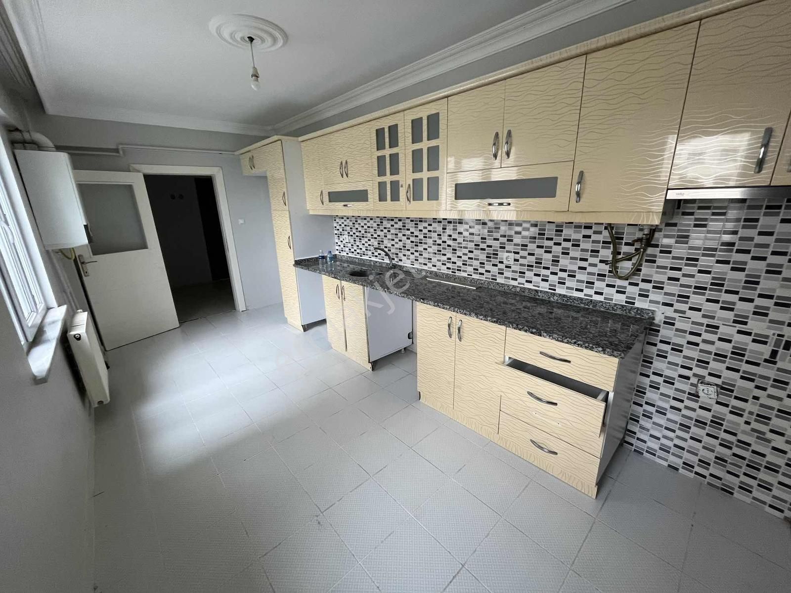 |osmanlı|hastahaneye Yürüme Mesafesi Çift Balkon Satılık 3+1 - Görsel 28