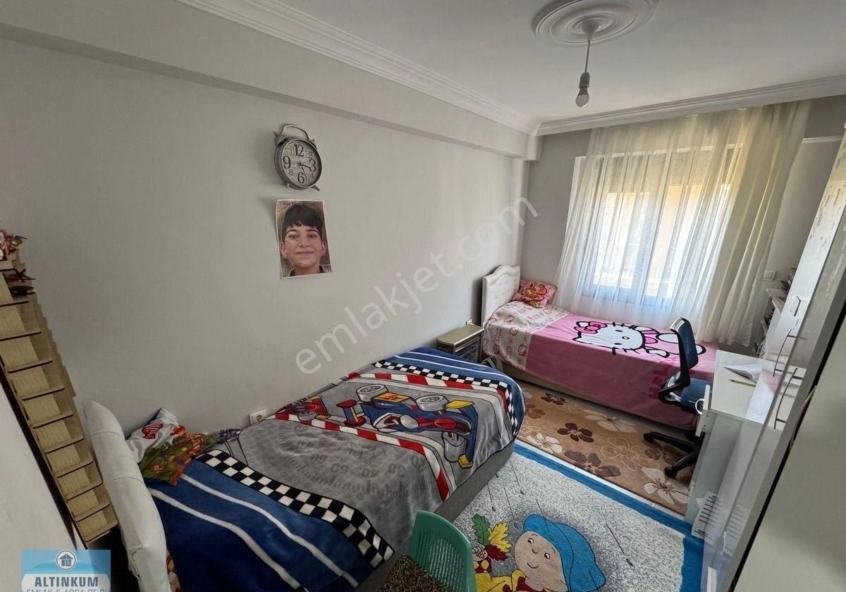 Altınkum Plajına 50 Metre Mesafede Asansörlü Binada Satılık 2+1 Daire - Görsel 7