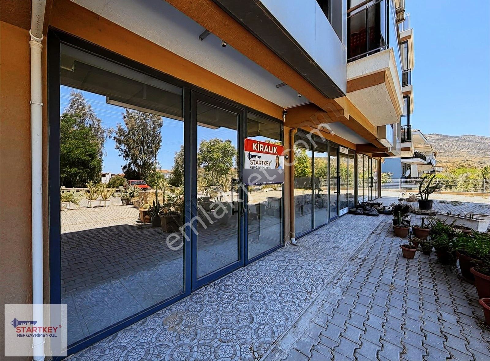 Yeni Foça'da Konforlu Ve Verimli Çalışma Alanı - Kiralık Ofis! - Görsel 9