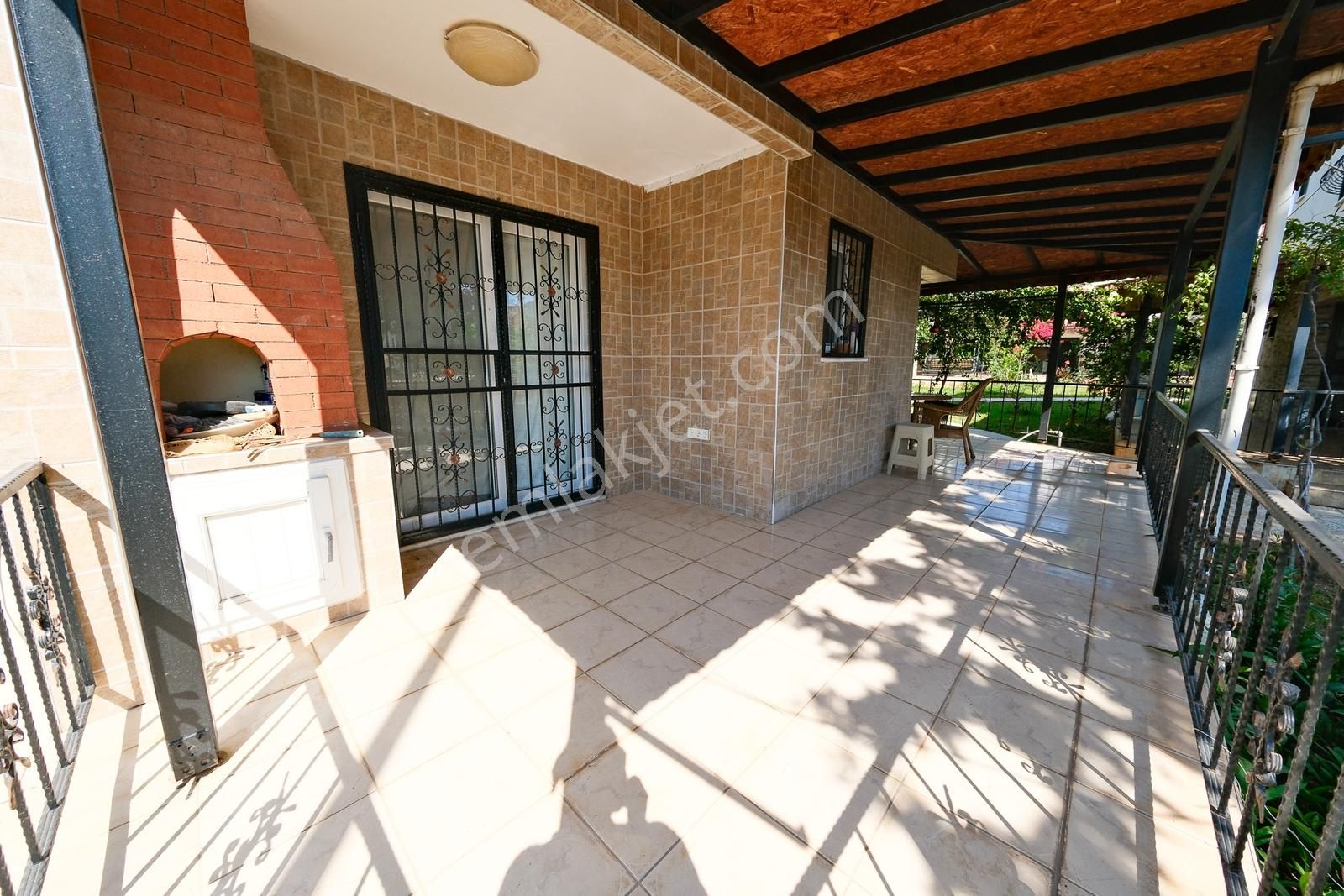 Ana Yola Sıfır Ticari Alan İçerisinde Akbük Merkezde Denize 150m - Görsel 18