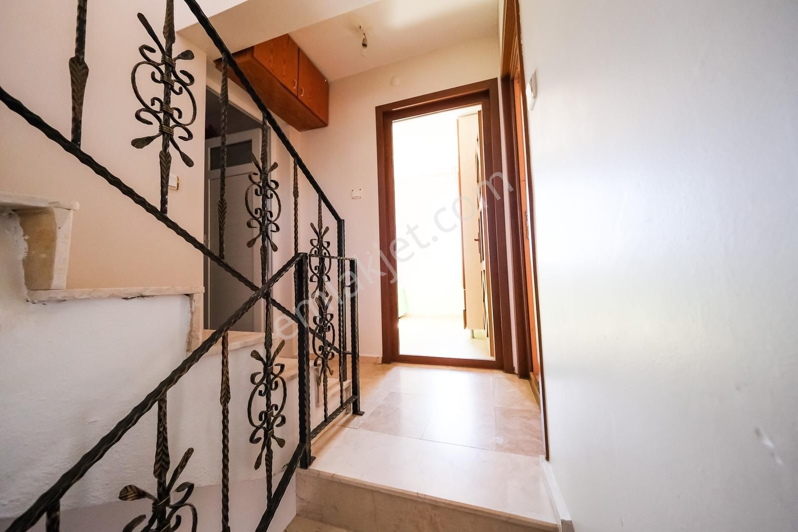 Ana Yola Sıfır Ticari Alan İçerisinde Akbük Merkezde Denize 150m - Görsel 27