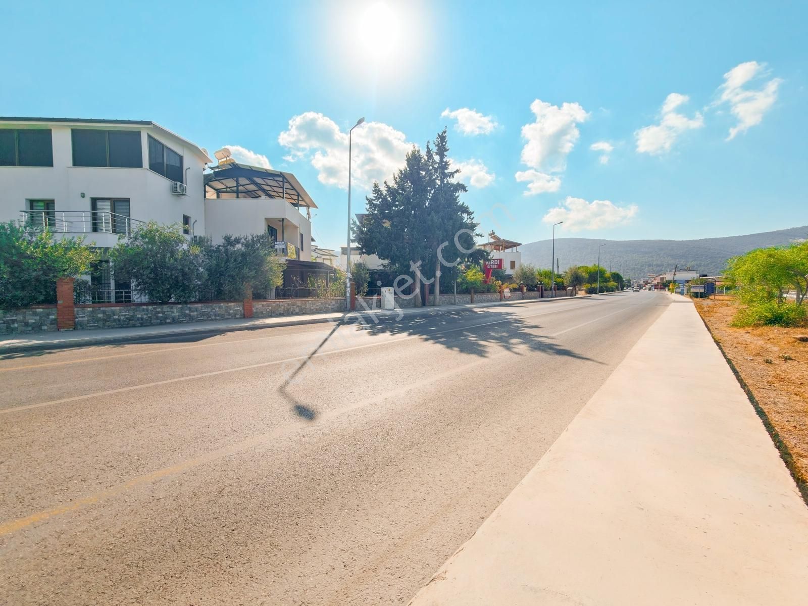 Ana Yola Sıfır Ticari Alan İçerisinde Akbük Merkezde Denize 150m - Görsel 12