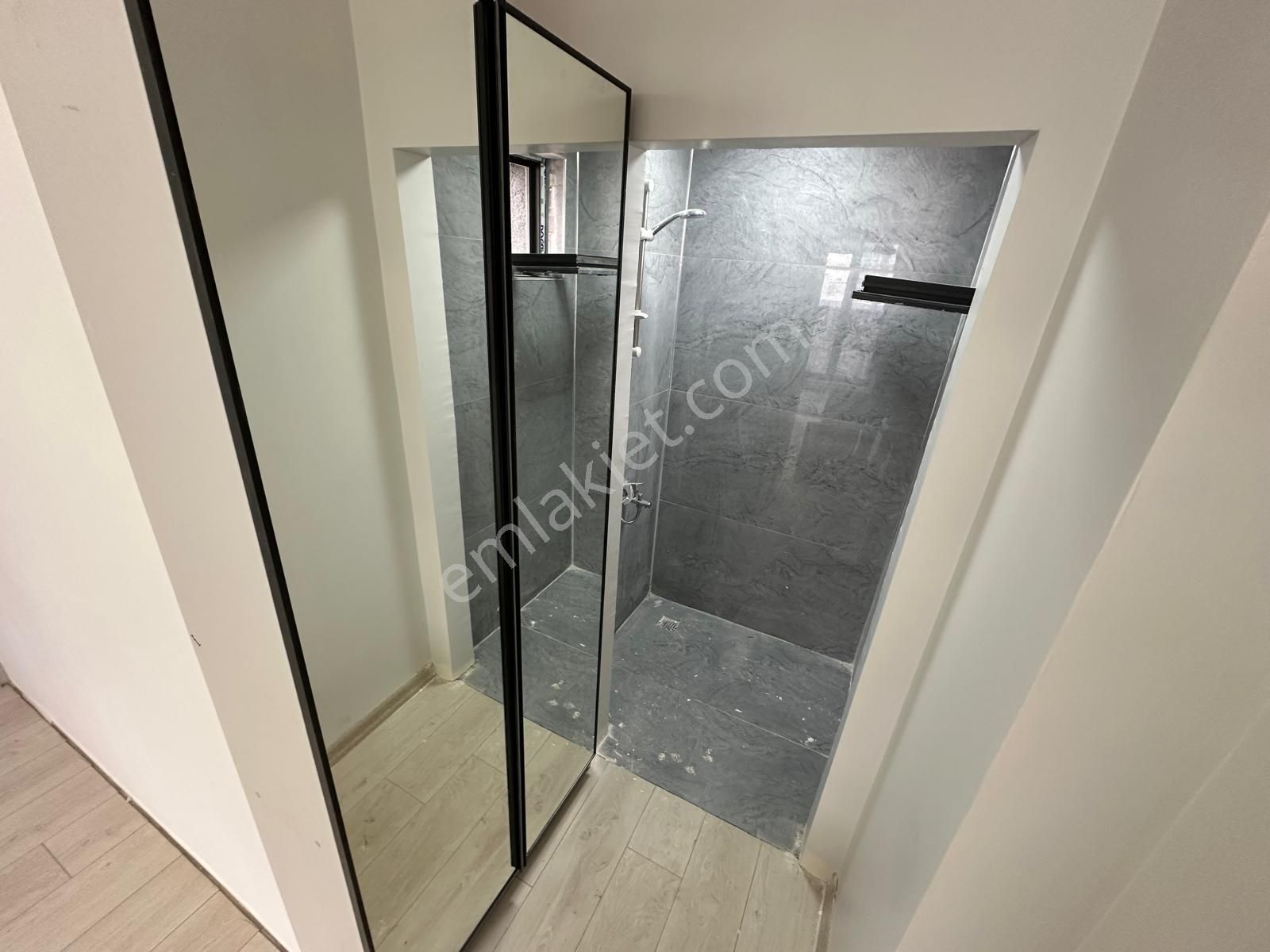 Menderes Mh.de !en Gözde Yerinde! 2+1 Çift Banyolu Satılık Daire - Görsel 22