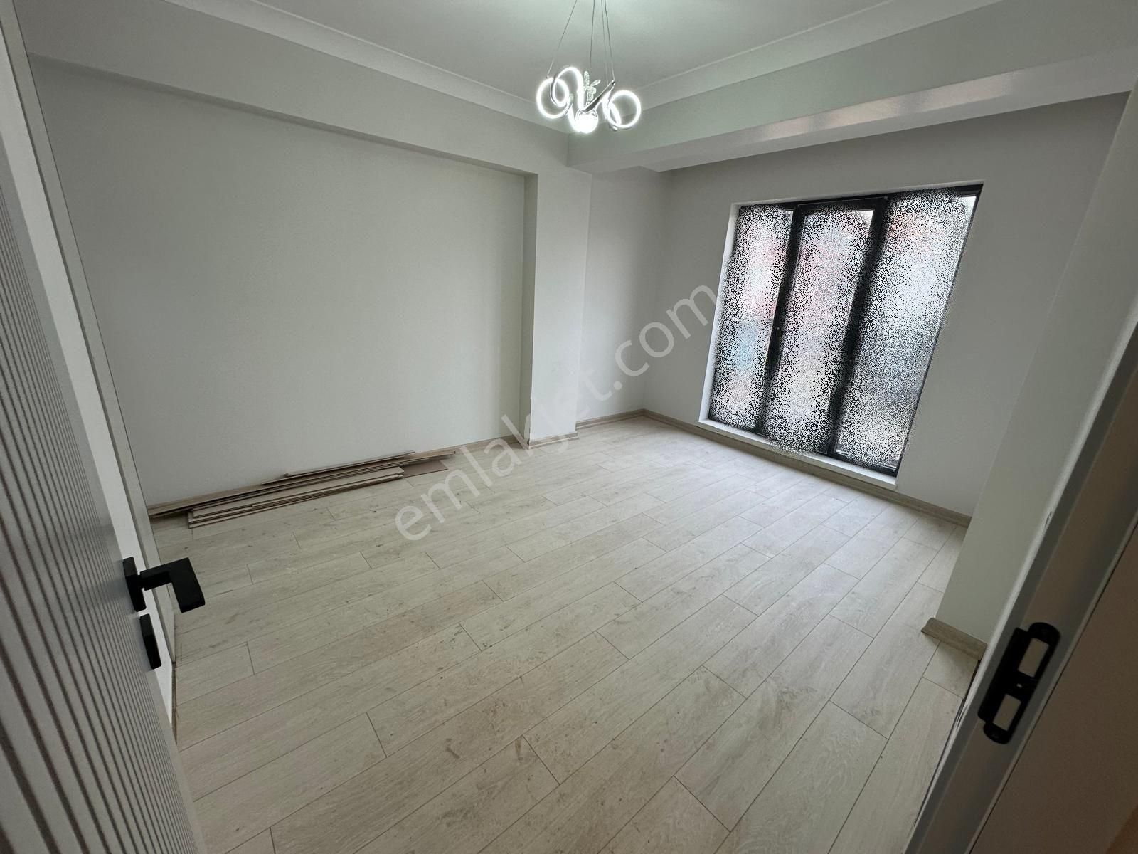 Menderes Mh.de !en Gözde Yerinde! 2+1 Çift Banyolu Satılık Daire - Görsel 16