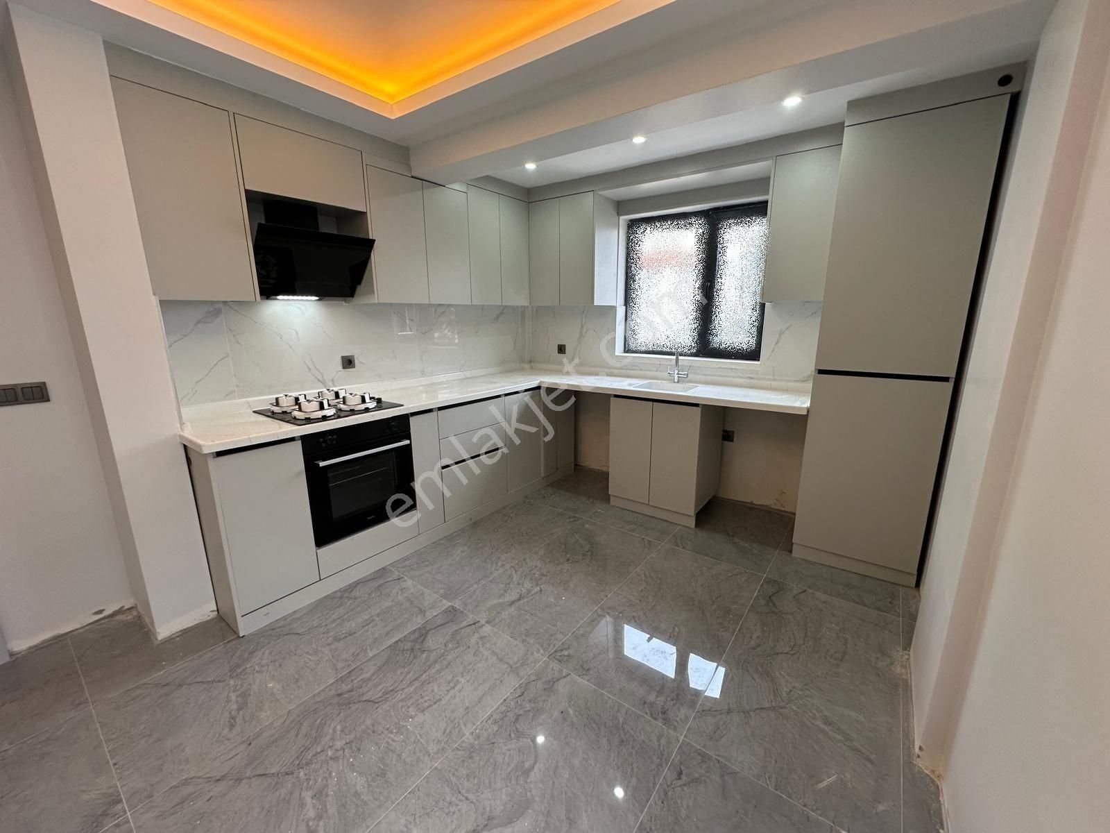 Menderes Mh.de !en Gözde Yerinde! 2+1 Çift Banyolu Satılık Daire - Görsel 9