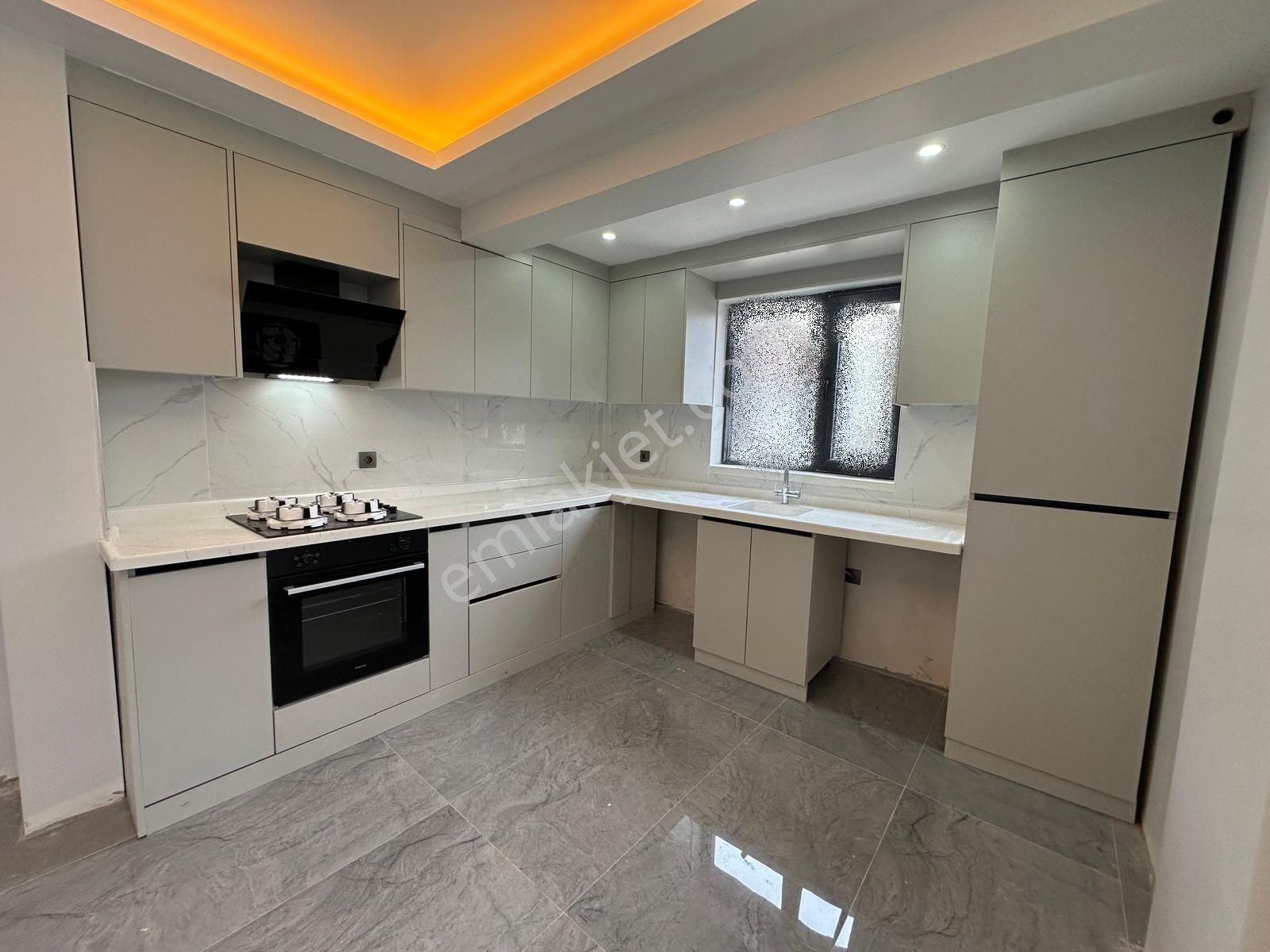 Menderes Mh.de !en Gözde Yerinde! 2+1 Çift Banyolu Satılık Daire - Görsel 3