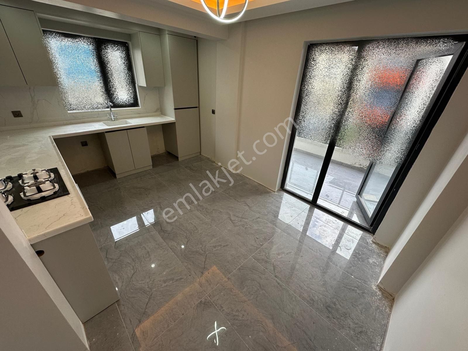 Menderes Mh.de !en Gözde Yerinde! 2+1 Çift Banyolu Satılık Daire - Görsel 5