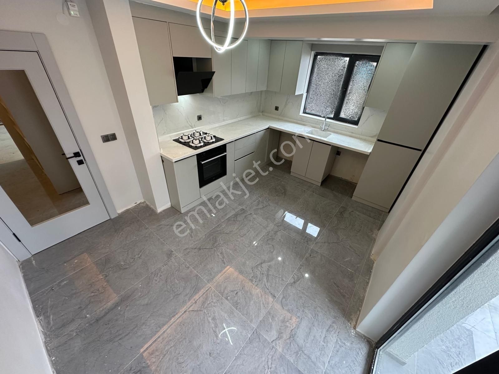 Menderes Mh.de !en Gözde Yerinde! 2+1 Çift Banyolu Satılık Daire - Görsel 7