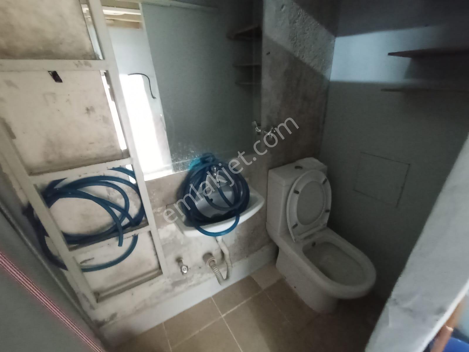 Karabağlar Selvili Mh Eserkent'te Otomatik Kepenkli Dükkan Kiralık - Görsel 8