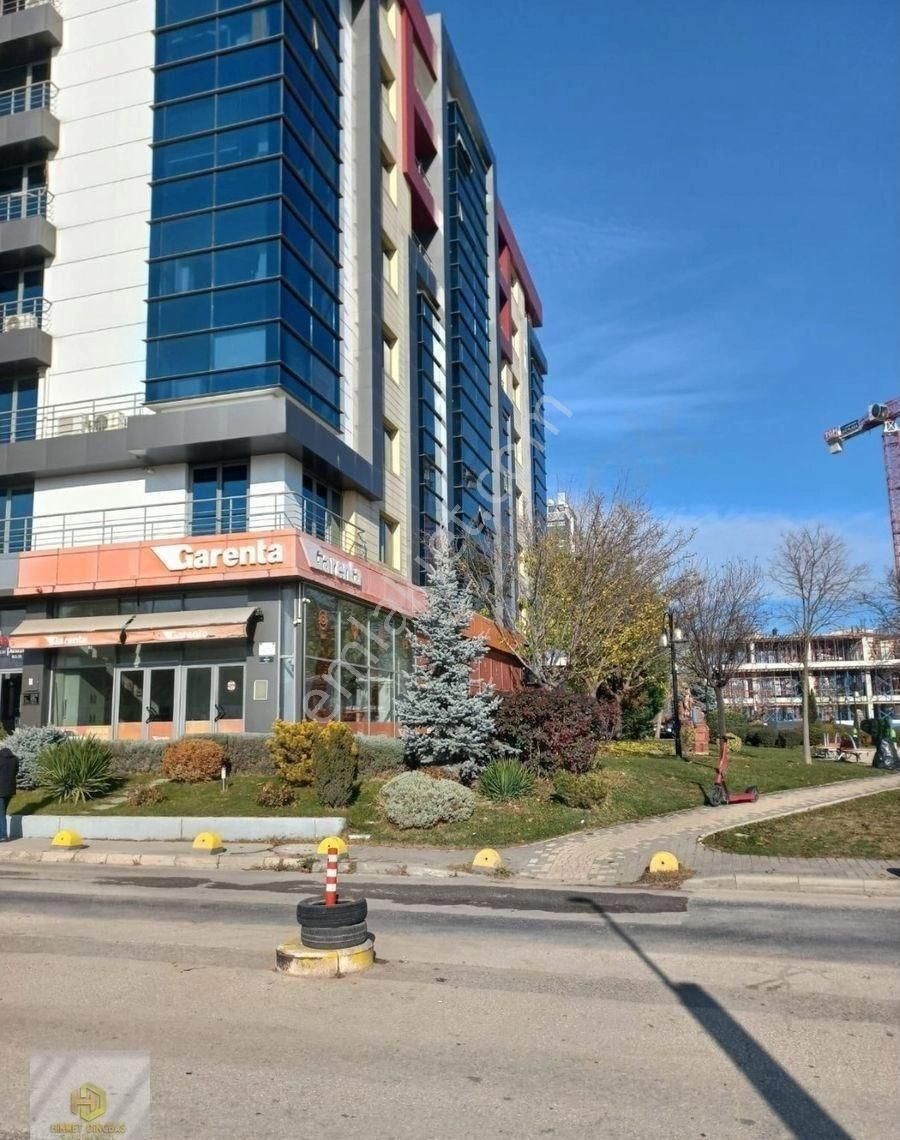 Hoşnudiye Mh. İsmet İnönü-2 Cad. Üzeri Başakkünkçü Plaza'da 1+1 Kiralık Ofis - Görsel 1