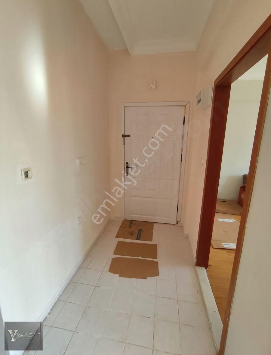 Çankaya Mahallesi Site'de Kiralık Geniş 2+1 - Görsel 11