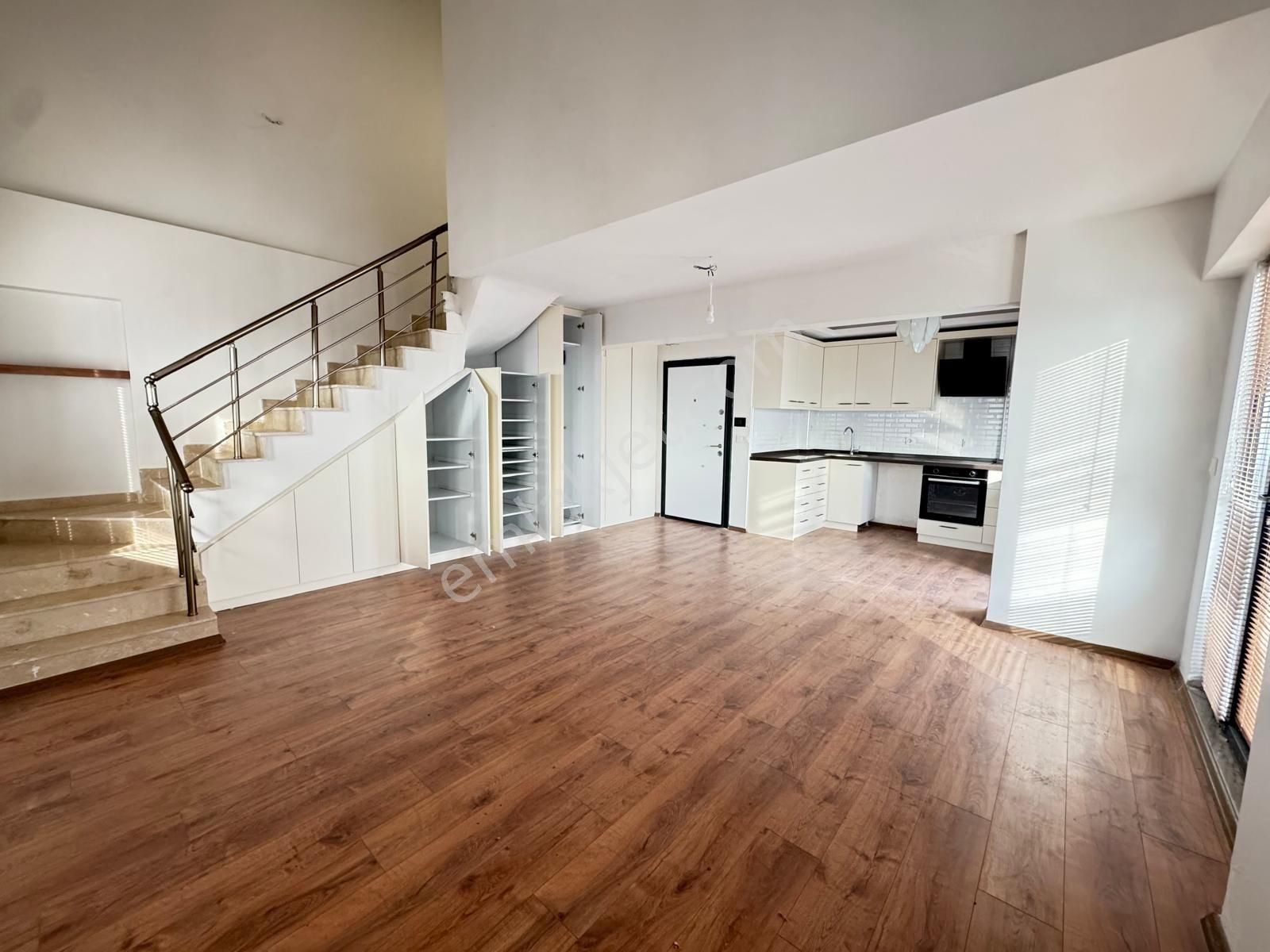 K2 Pera Bursa Beşevler Loft Salon Net 75 M2 Satılık 1+1 Dubleks