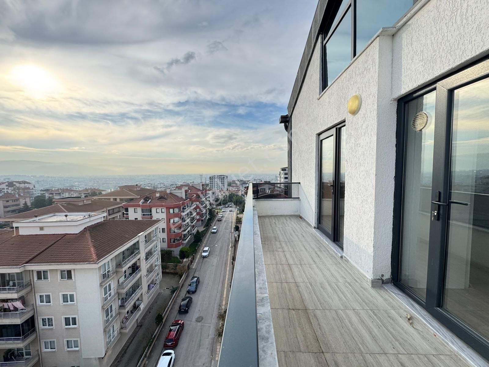 K2 Pera Bursa Beşevler Loft Salon Net 75 M2 Satılık 1+1 Dubleks - Görsel 23
