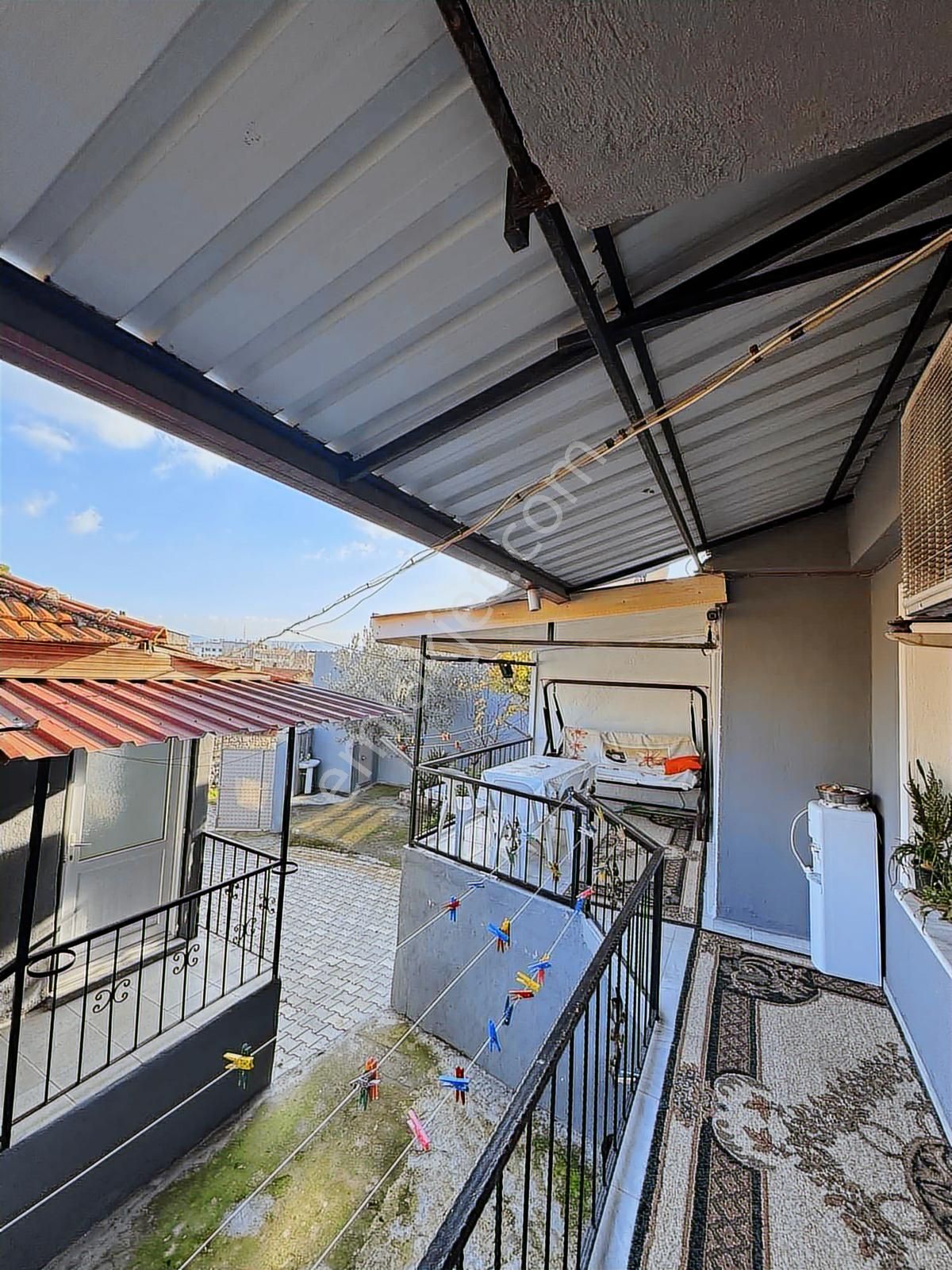 Pinus Gayrimenkul'den//bergama Merkez'de Müstakil Bahçeli 3 Ev - Görsel 8